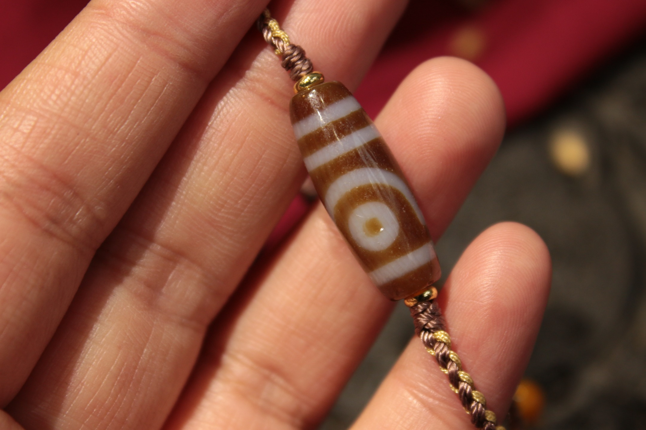 Tibetan sacred object - Two-eyed dzi bead bracelet