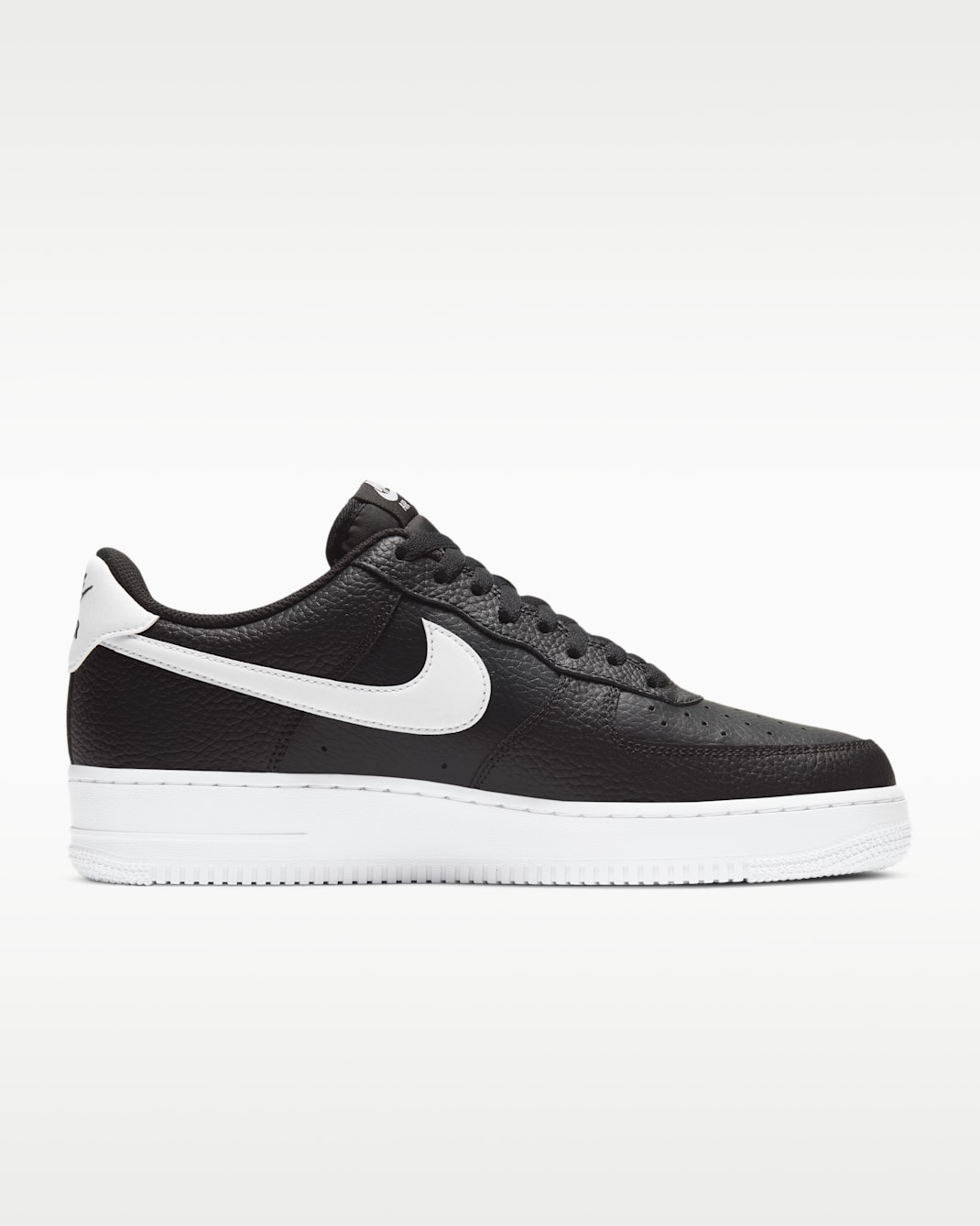 Nike Air Force 1 '07 Black/White(商品到着後にお支払いいただけますので、品質を確認してからお支払いいただけます)