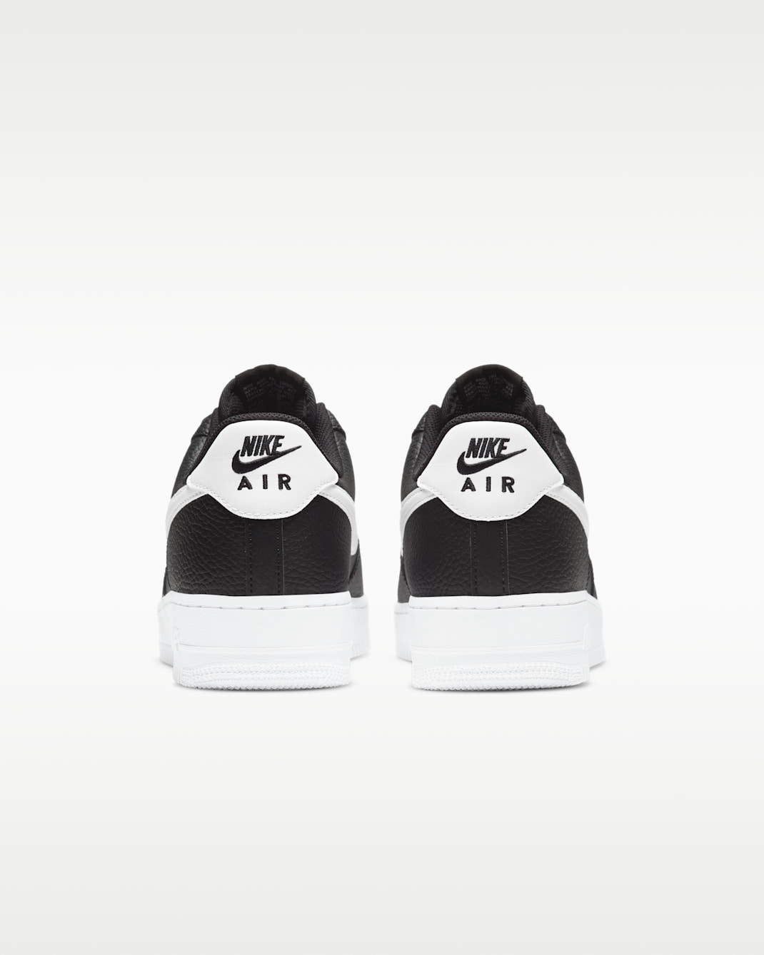 Nike Air Force 1 '07 Black/White(商品到着後にお支払いいただけますので、品質を確認してからお支払いいただけます)