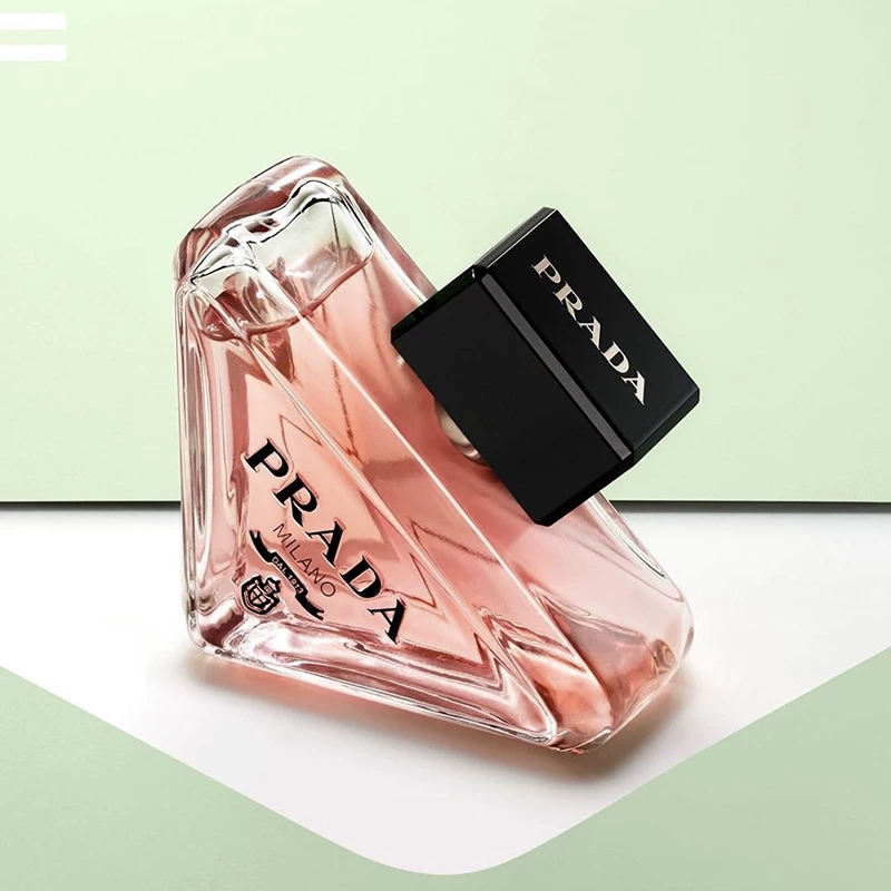 プラダ パラドックス バーチャルフラワー