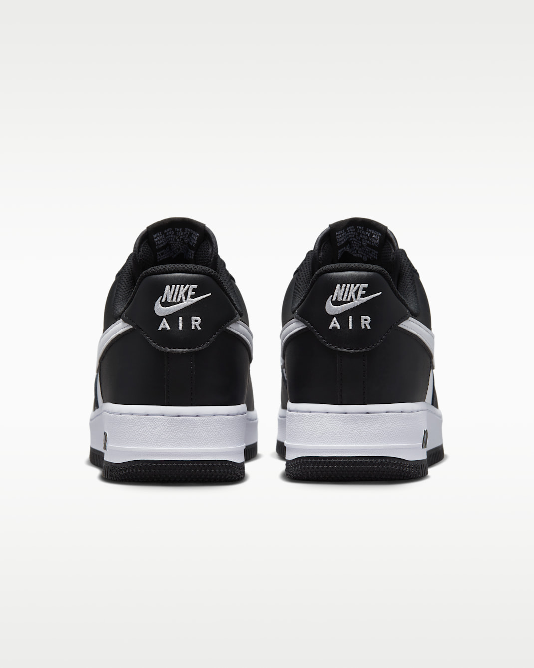 Nike Air Force 1 '07 Black/Black/White(商品到着後にお支払いいただけますので、品質を確認してからお支払いいただけます)