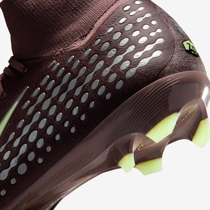 سرعة وثبات أعلى على العشب الطبيعي - نايكي ميركيوريال سوبرفلاي 10 برو "كيليان مبابي" | Nike Mercurial Superfly 10 Pro "Kylian Mbappé"