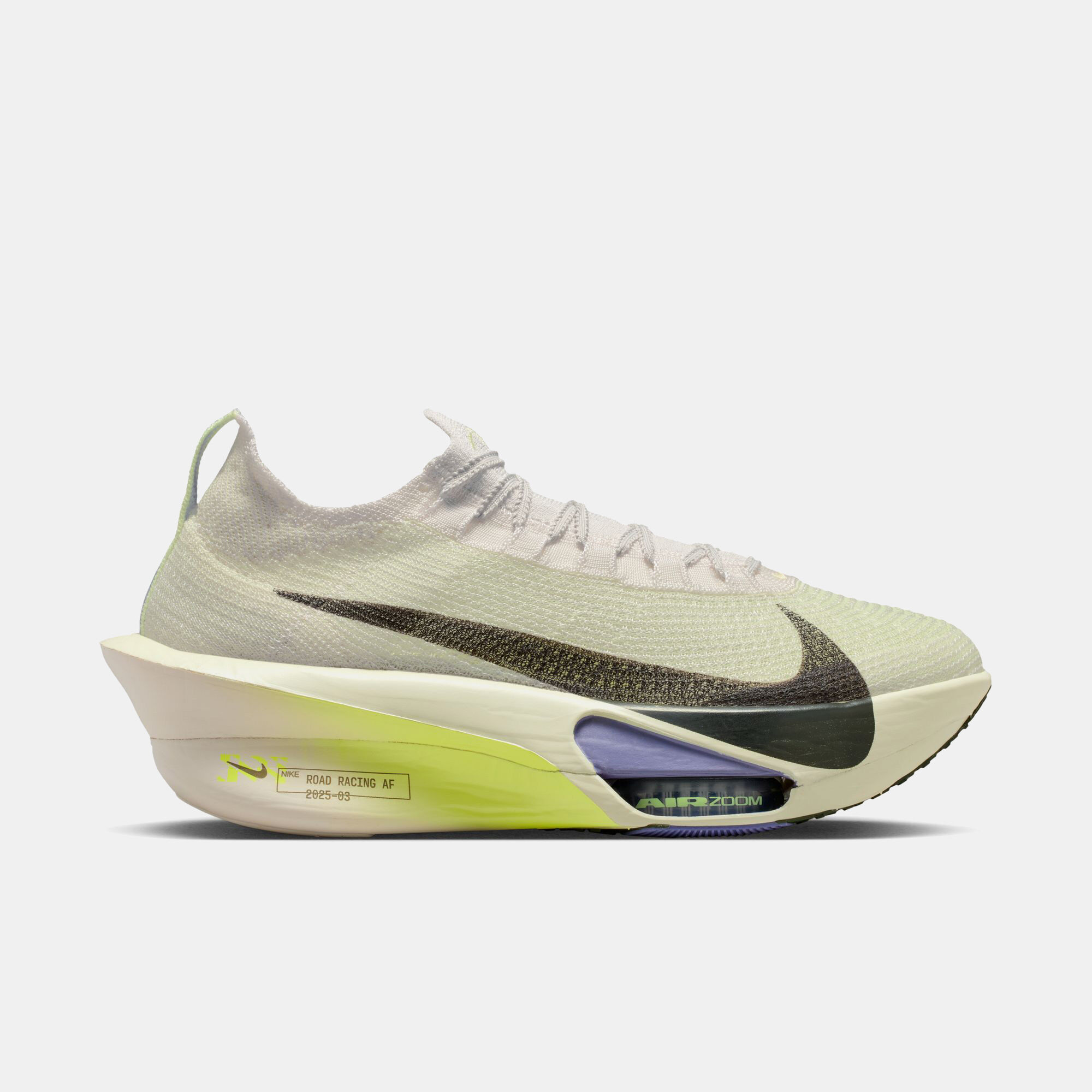 حذاء سباق الطرق الرجالي من نايكي ألفافلاي 3 بتصميم خفيف وأداء عالي Nike Alphafly 3