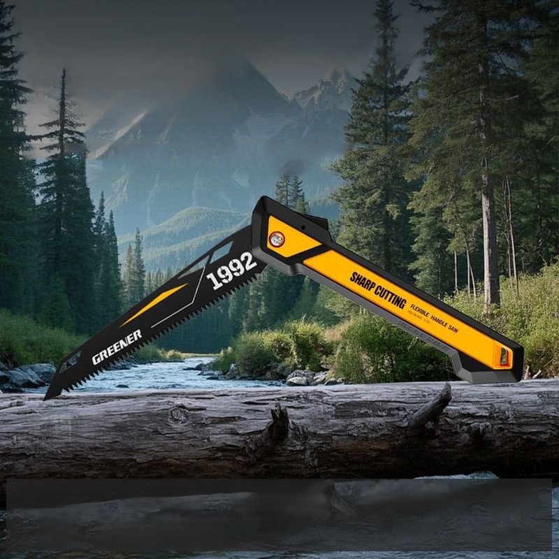 折りたたみノコギリ