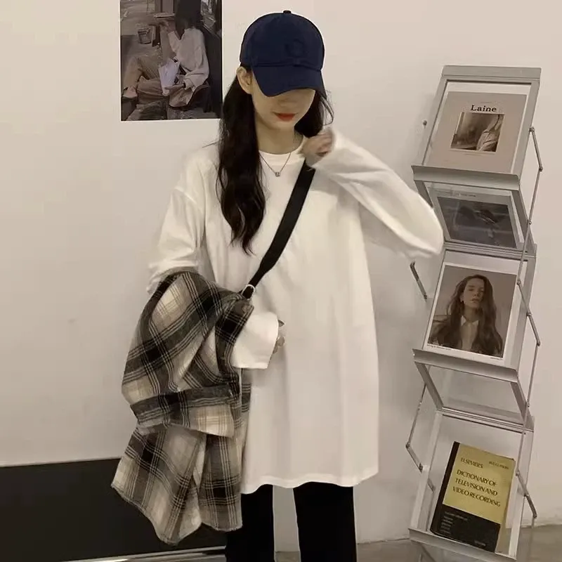 クルーネックTシャツ