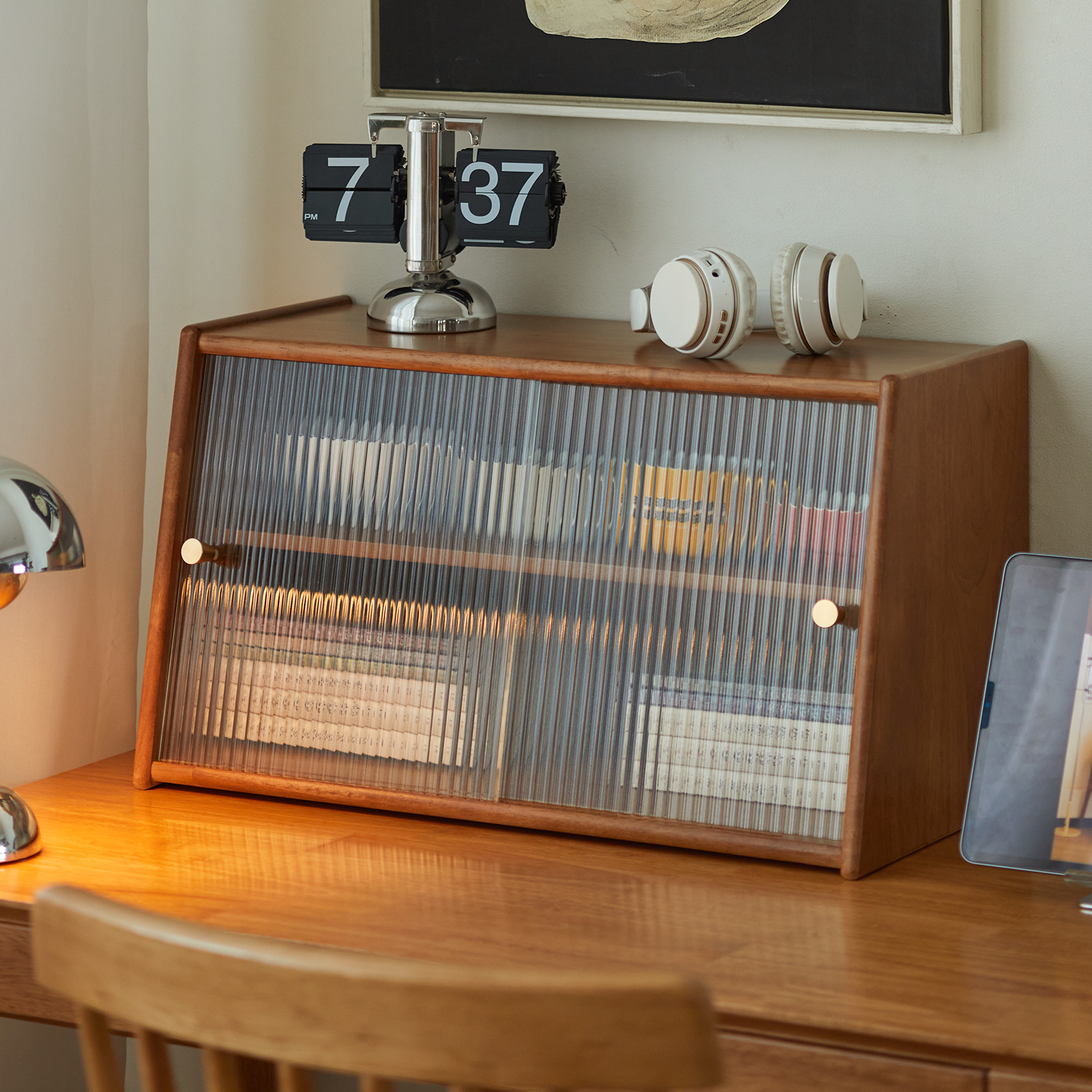 錦木-無垢材卓上収納キャビネット 食器棚 サイドボード カップラック フィギュアケース 防塵 多目的収納 家庭用収納ラック