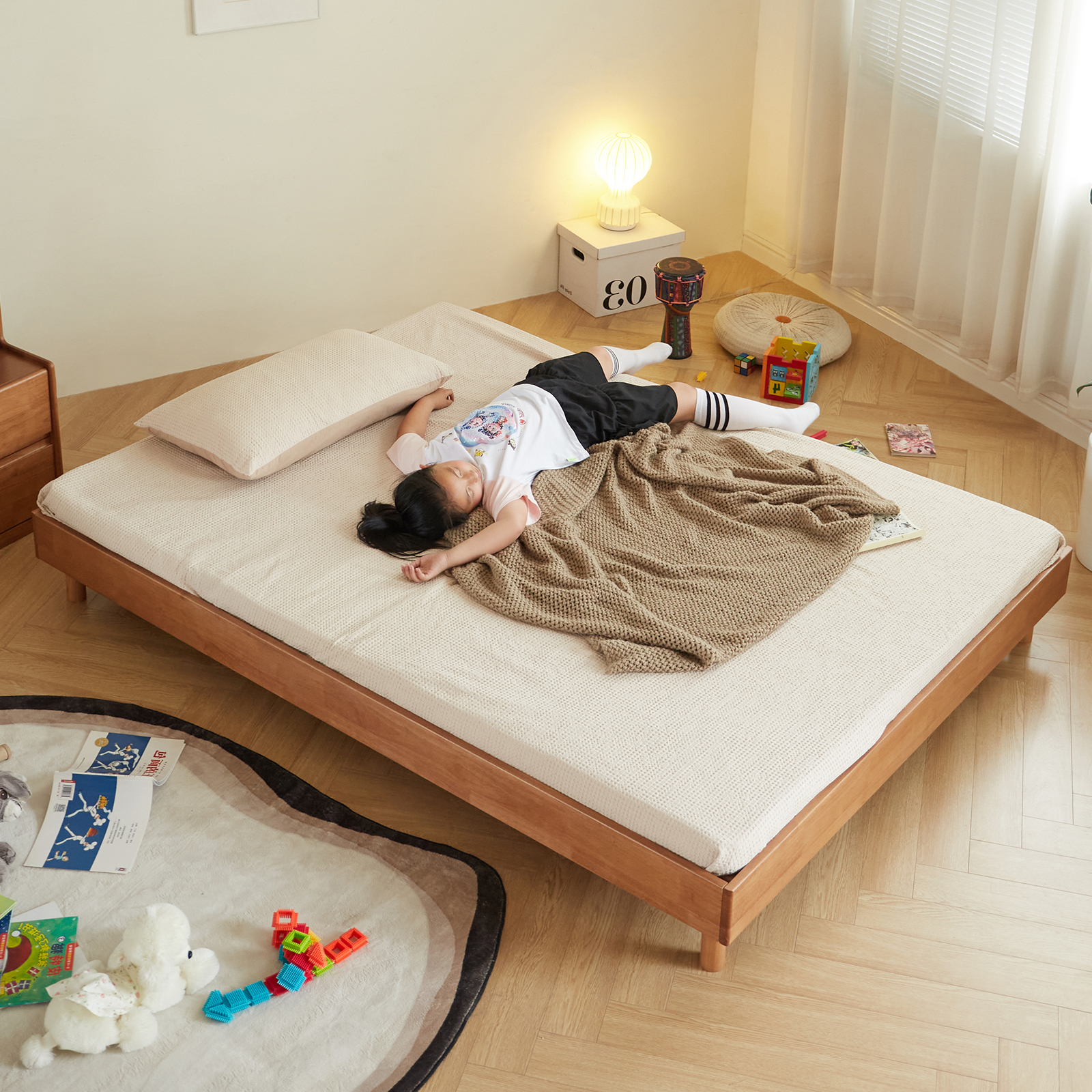 錦木-木製子供用ベッド モンテッソーリ ロータイプベッド 和風畳スタイル ヘッドレス すのこベッド セミダブル 浮いて見えるベッド 低床ベッド