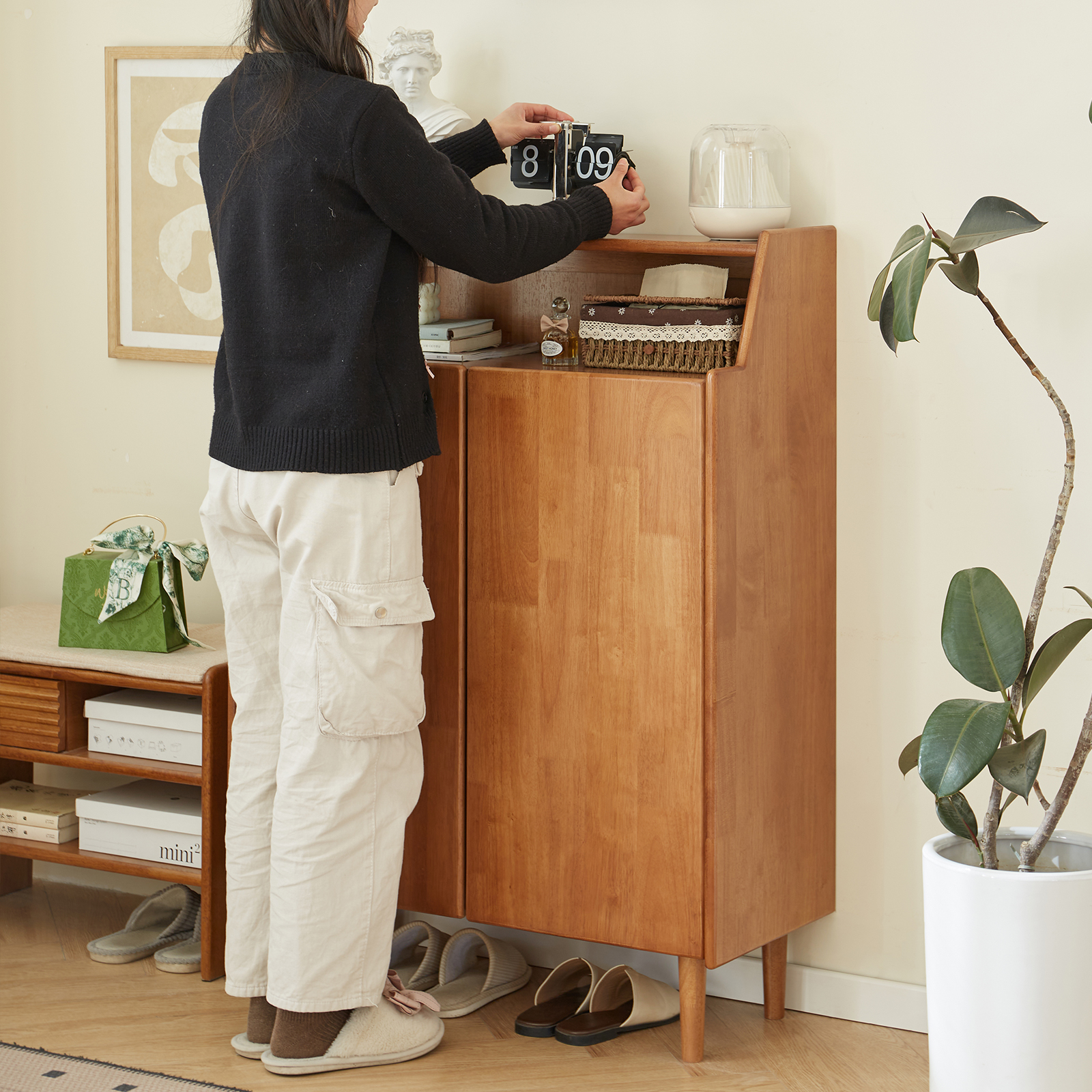 錦木-木製シューズラック 家庭用玄関収納 大容量 壁際一体型シューズ収納キャビネット リビング玄関キャビネット靴箱 / シューズボックス