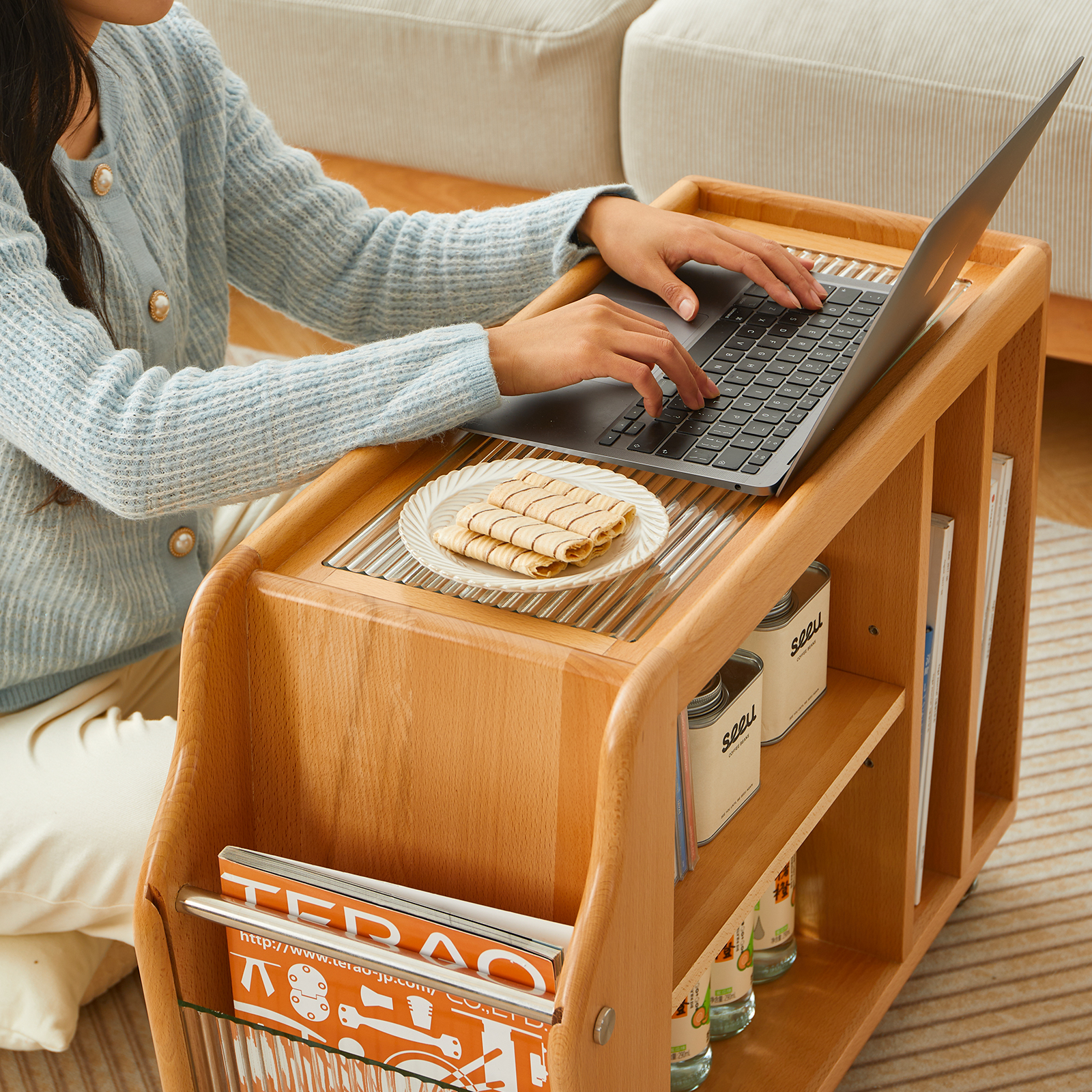 錦木-無垢材 キャスター付きサイドテーブル ヴィンテージ風 多段収納ラック リビング収納 ローチェストサイドボード