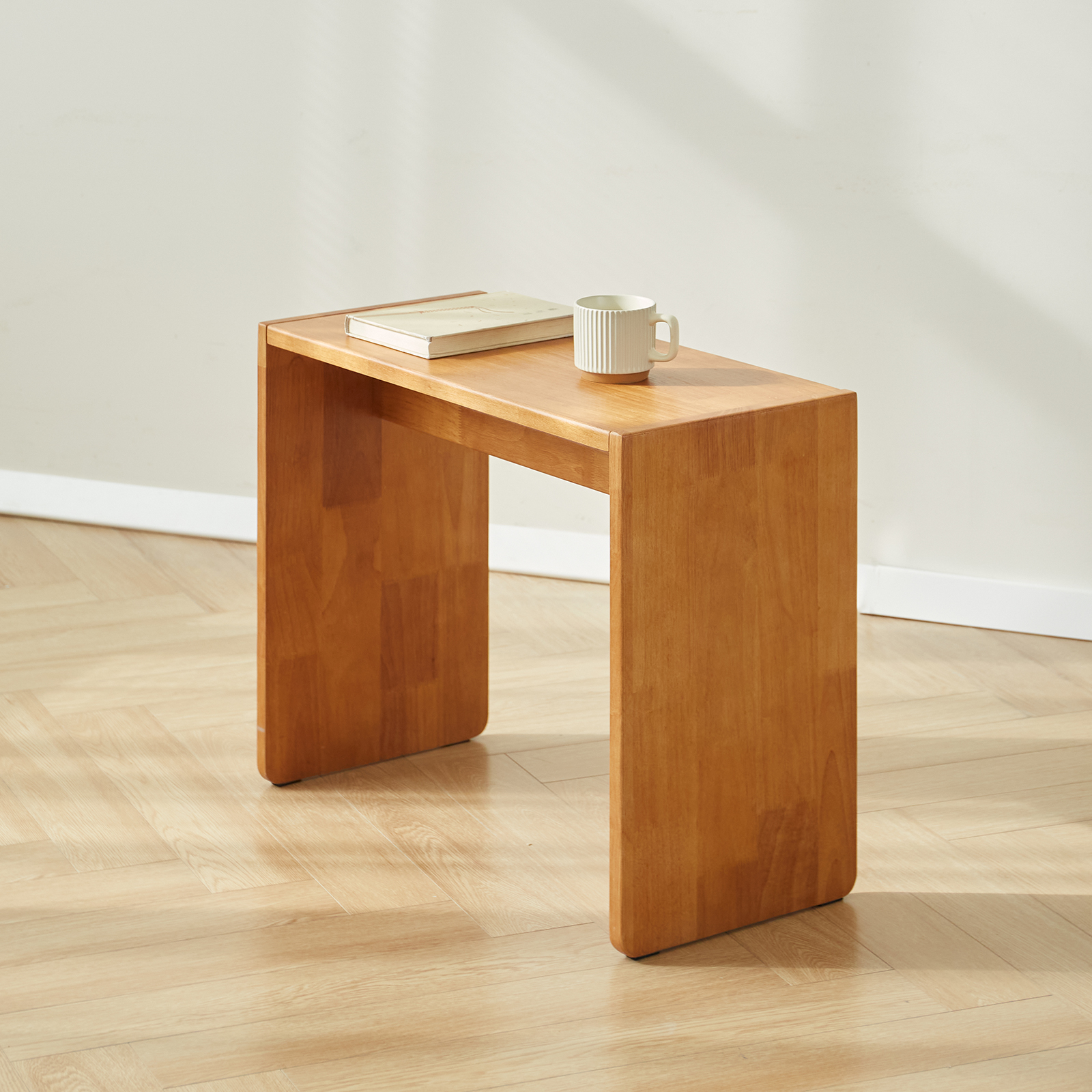 錦木-無垢材 C 字型サイドテーブル 多機能 コーナーテーブル キャスター付き移動式 リビング・寝室用 コンパクト サイドボードサイドテーブル