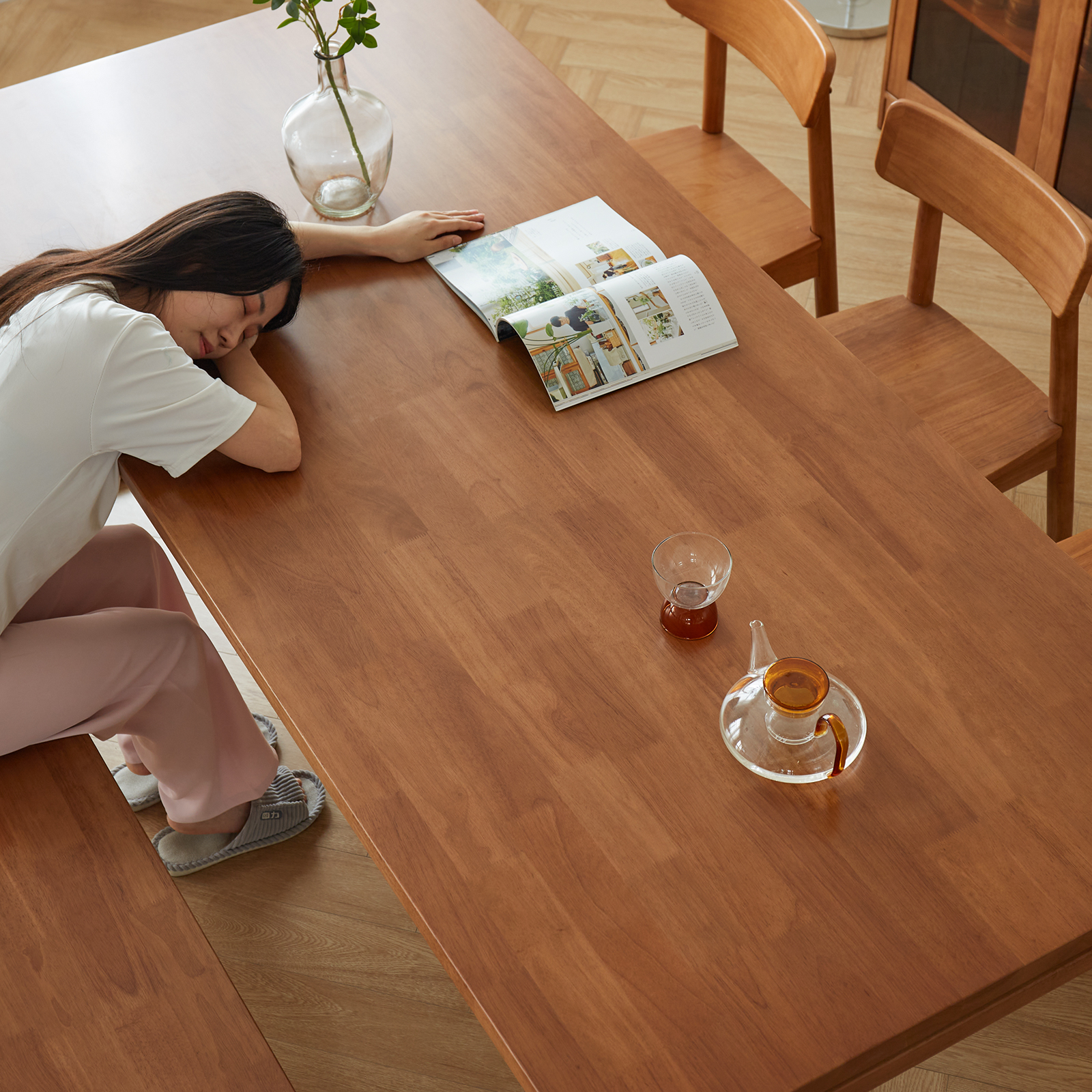 錦木-チェリーウッド風 北欧風ダイニングテーブルセット 長方形 木製 一人暮らし・ファミリー向け ミニマルデザインダイニングテーブル