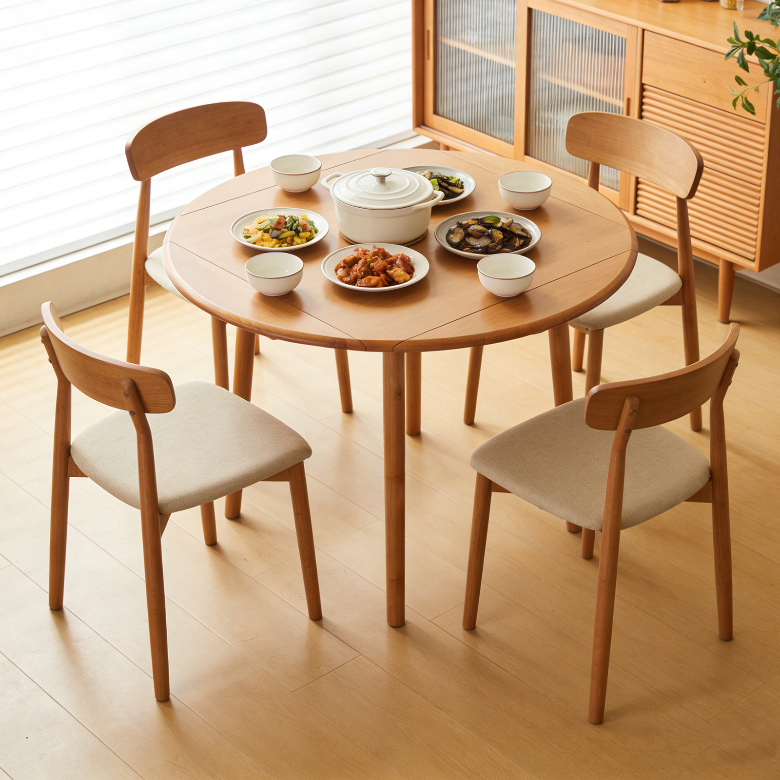 錦木-無垢材ダイニングチェア シンプルモダン オーク材 背もたれ付き クッション付きリラックスチェア 北欧風 レストラン用椅子 家庭向けダイニングチェア