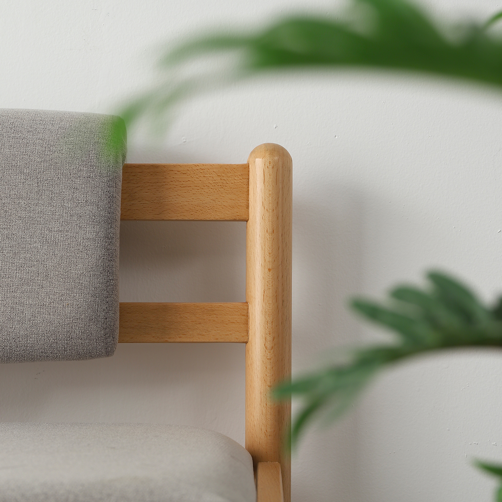 錦木-無垢材ロングベンチ 北欧風シンプル 布張り 2人掛け クッション付き 玄関ベンチ ベッドサイドベンイニングチェア