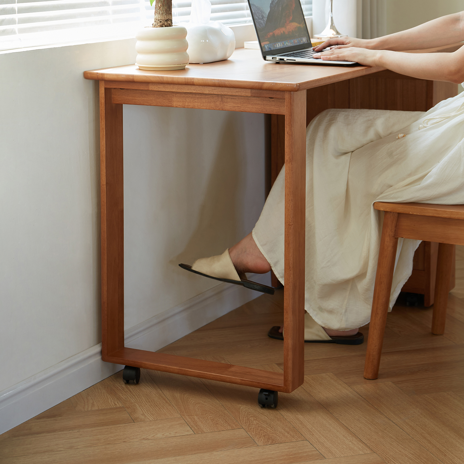 錦木-無垢材デスク 本棚・収納一体型 キャスター付き 寝室用 パソコンデスク 学習机 省スペース シンプルデスク / 学習机