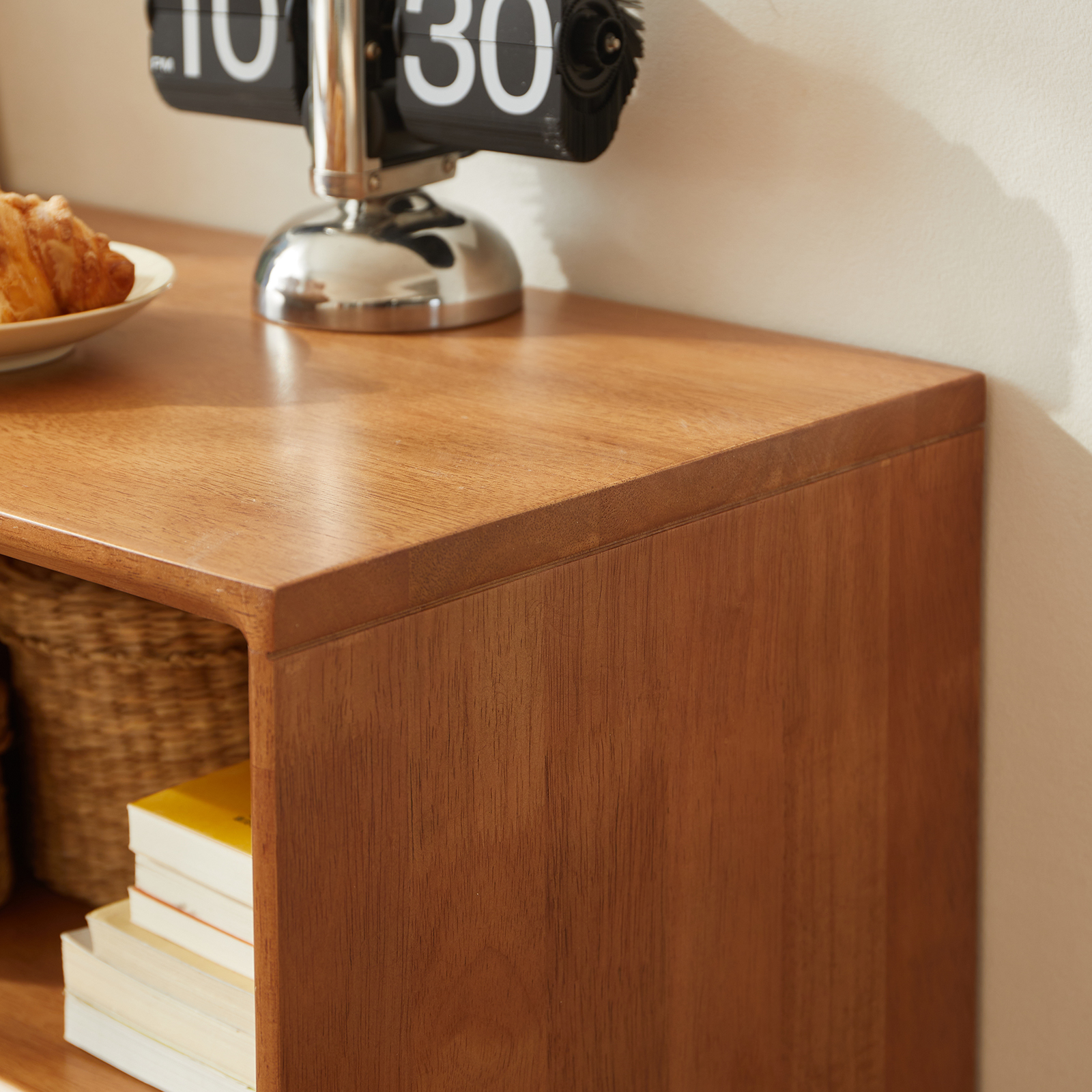 錦木-木製ロータイプ本棚 壁際 リビング収納ラック ベッドルーム収納キャビネット 家庭用 組み合わせ可能なキューブラック 展示棚本棚