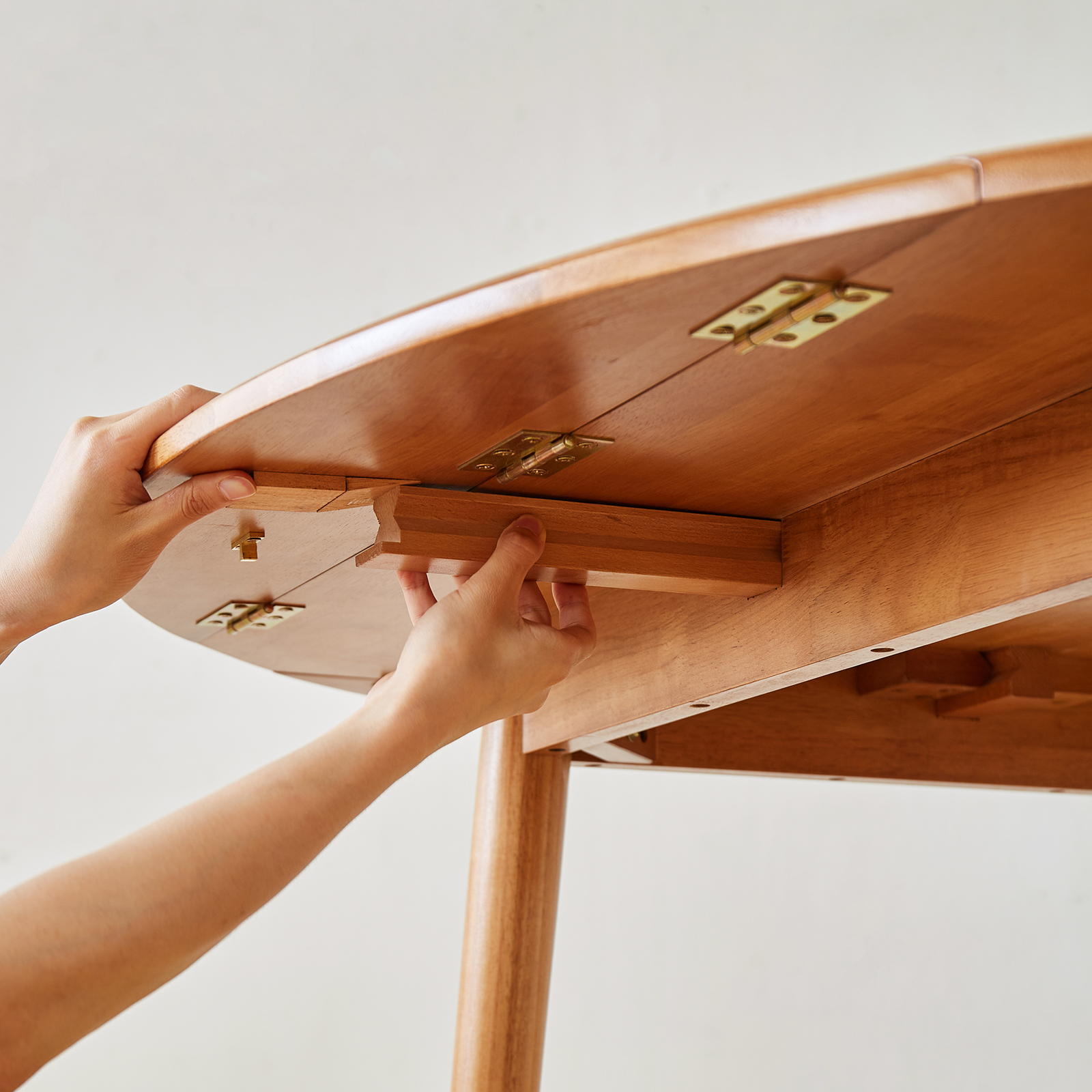 錦木-【無垢材使用】折りたたみ円形ダイニングテーブル 伸縮式スクエアテーブル 2WAY チェリー色 小户型対応 ダイニングチェアセットダイニングテーブル