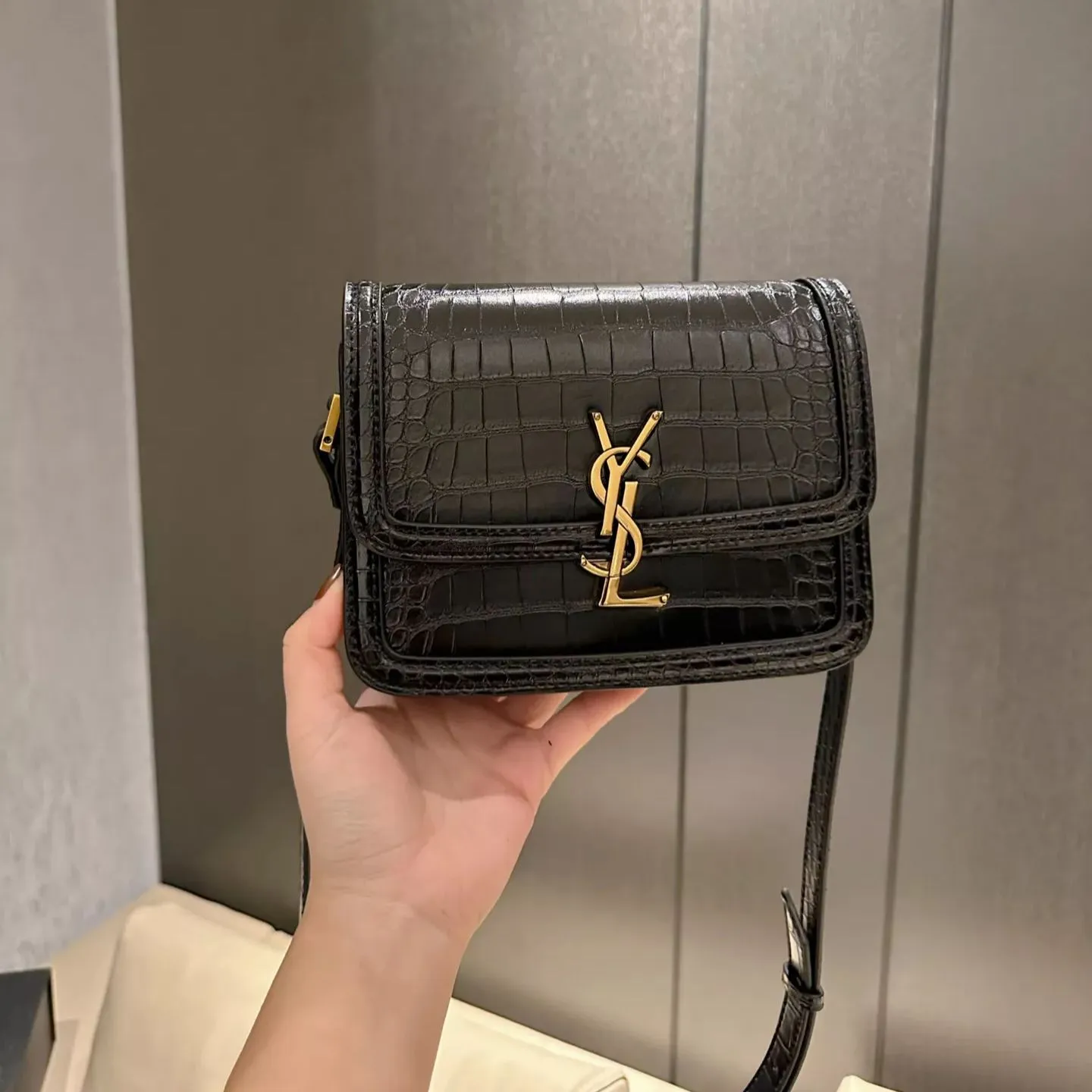 SAINT LAURENT/レザー スモール サッチェルバッグ