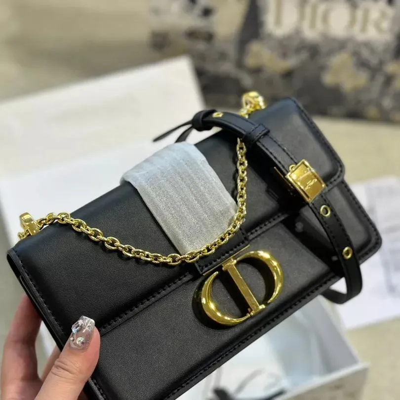 Dior Montaigneモンタン30モデル