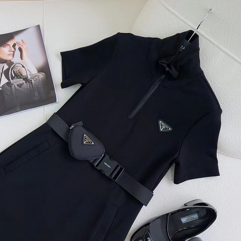 プラダ ロゴ ベルト付き Re-nylon ワンピース