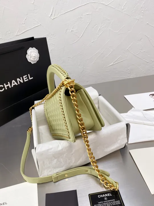 CHANEL （シャネル） メッセンジャーバッグ 24*15cm