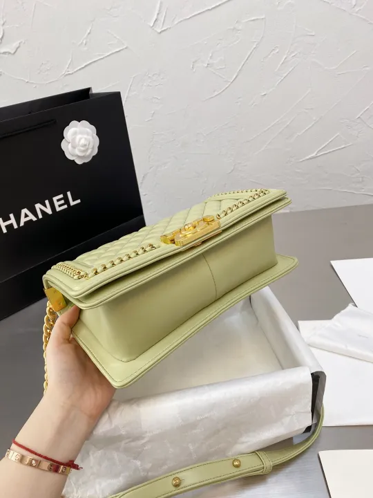 CHANEL （シャネル） メッセンジャーバッグ 24*15cm
