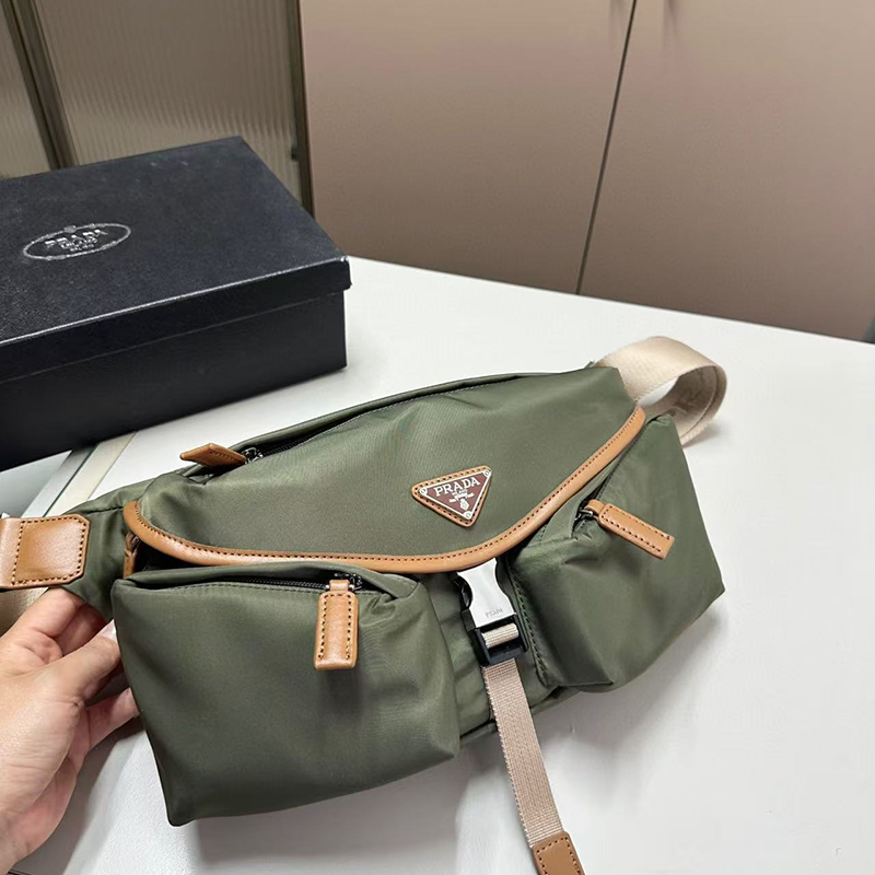 Re-Nylon xレザー ショルダーバッグ
