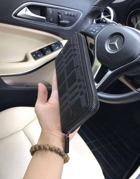 【BURBERRY 公式旗艦店】バーバリー 財布 当日出荷 好評に付き再入荷！19*10*2.5CM
