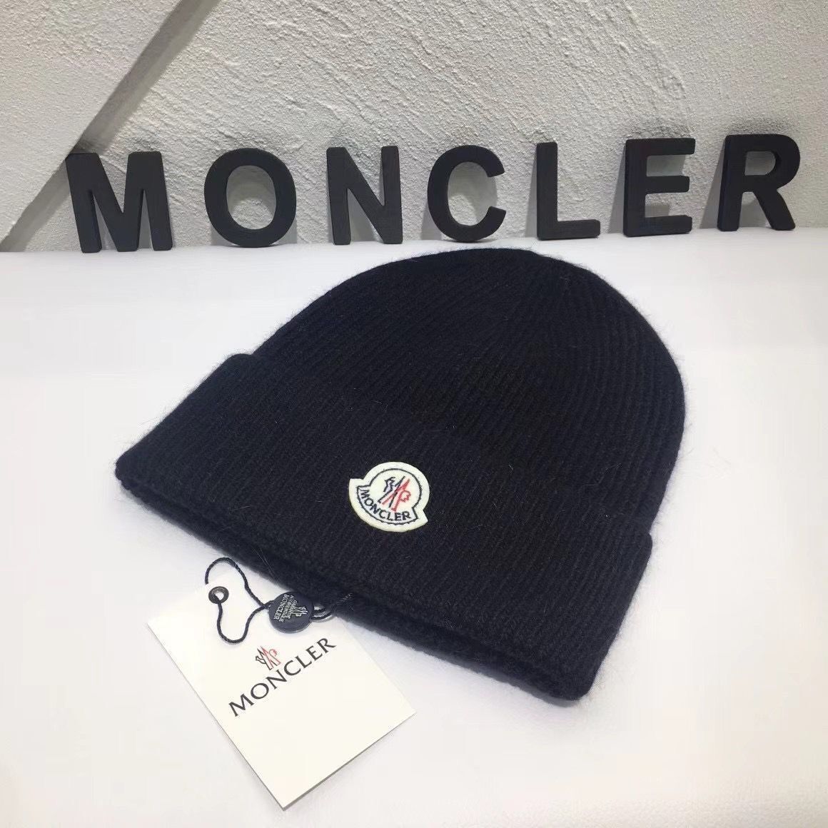 【2022年秋冬新作】MONCLER(モンクレール) ニット帽レディース メンズ ブランド ウール 防寒