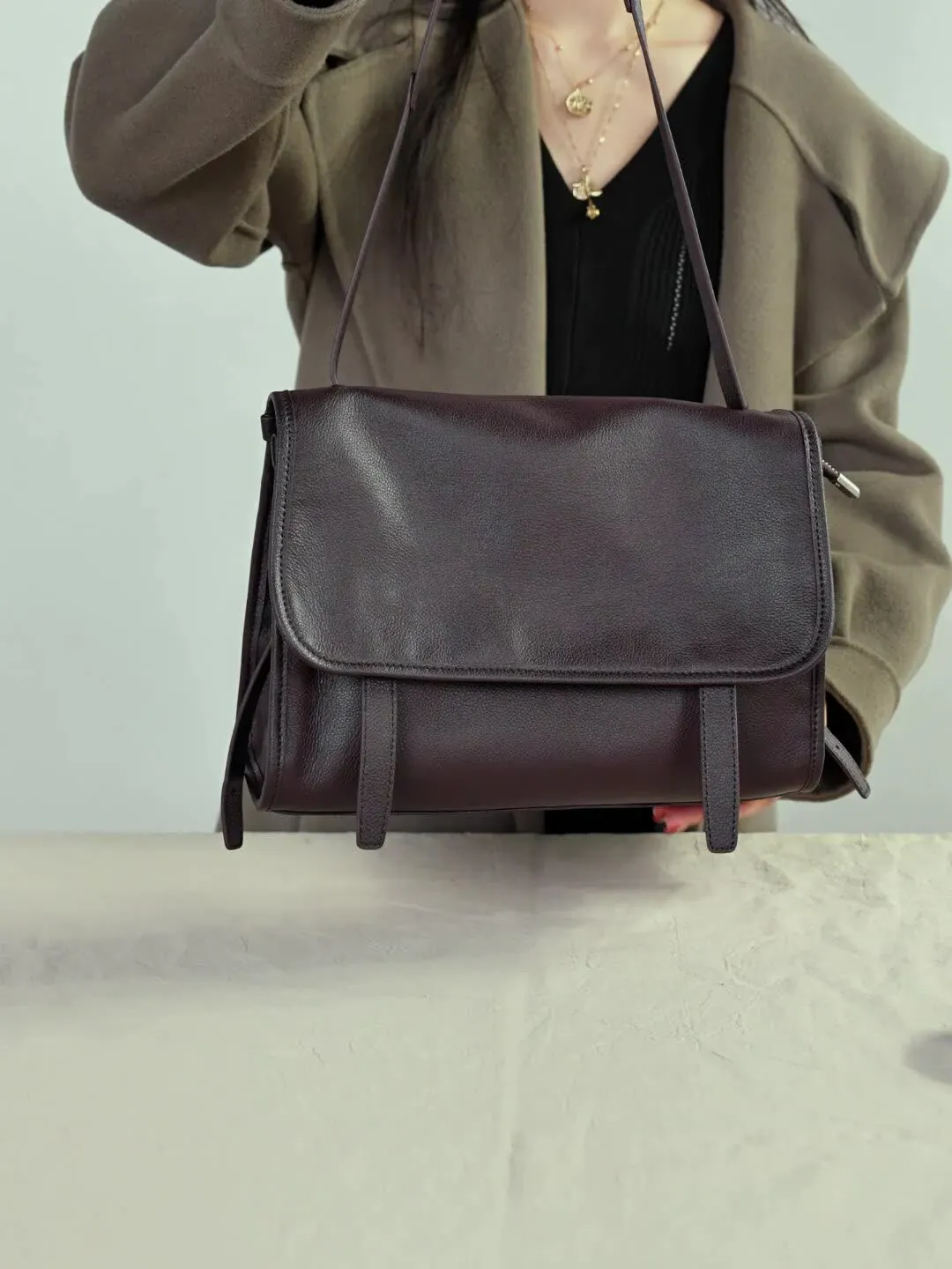 小衆復古揹包托特通勤鬆弛真皮單肩斜挎手提郵差包