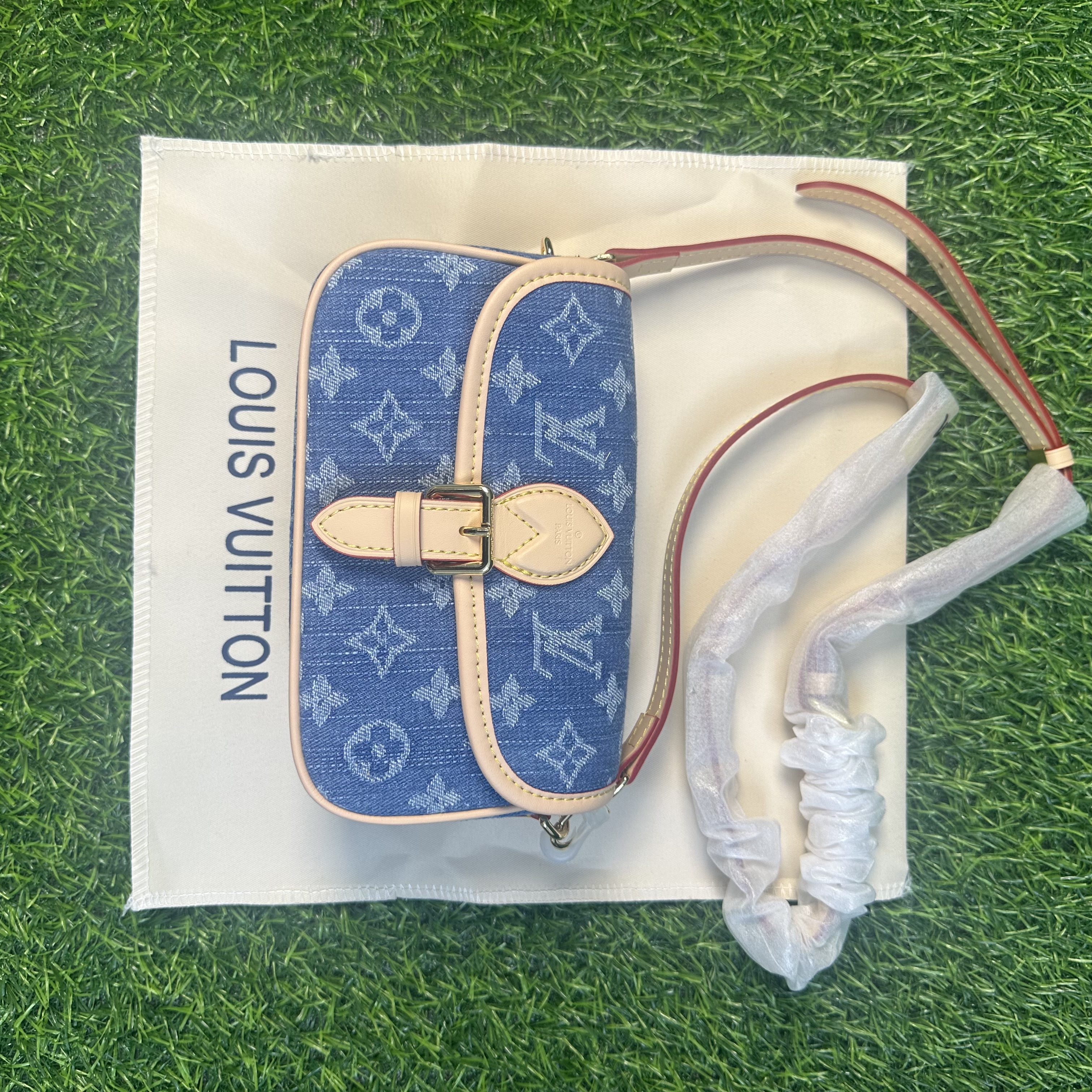ルイヴィトン ショルダーバッグ LV 2WAYバッグ ミニバッグ LOUIS VUITTON  ハンドバッグ クロスボディバッグ ブルーデニム
