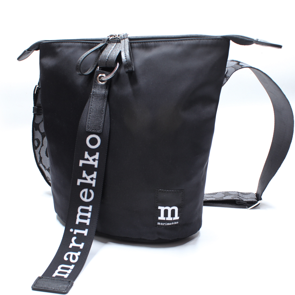 Marimekko (マリメッコ) Essential Bucket Solid ショルダーバッグ ポシェット レディー