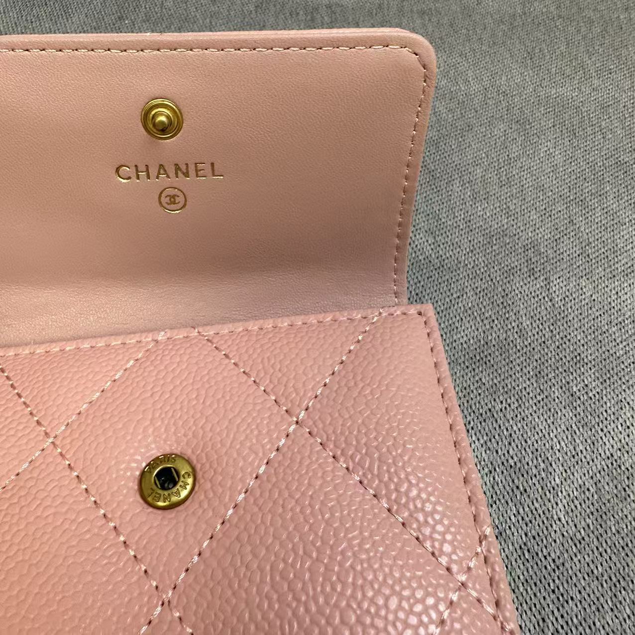 CHANEL シャネル シャネル19 三つ折り 財布 ココマーク ラムスキン 本革 ミニ ウォレット