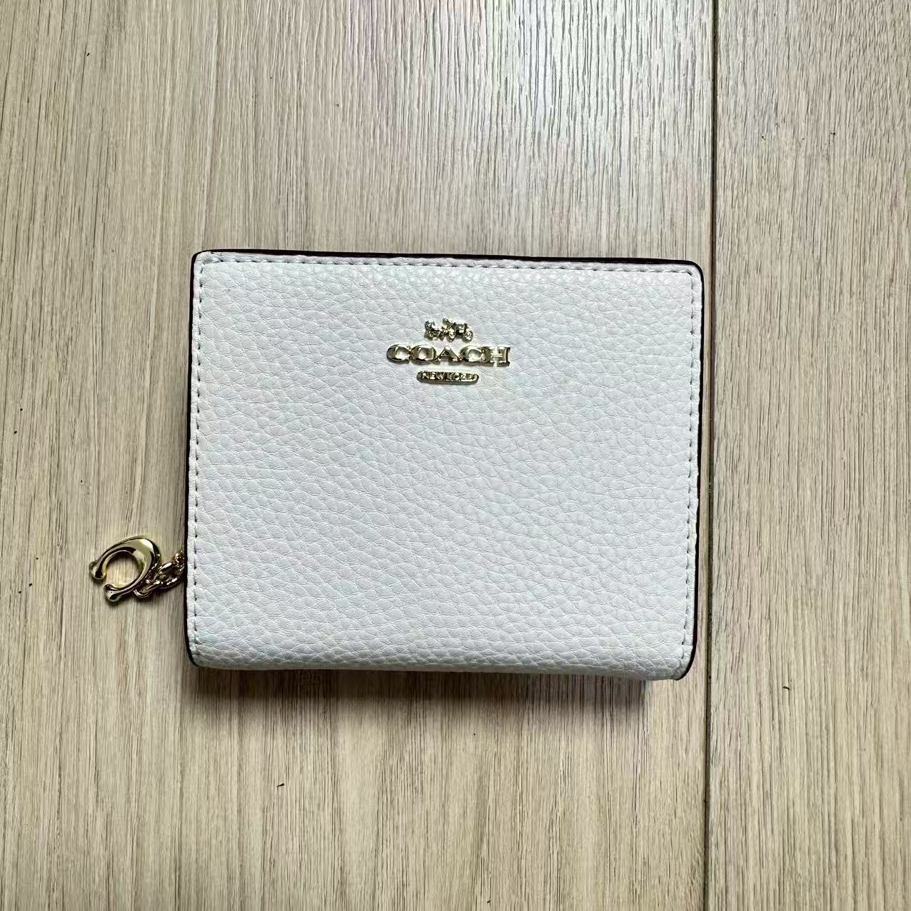 COACH [コーチ] 財布(二つ折り財布 ペブルド レザー C チャーム