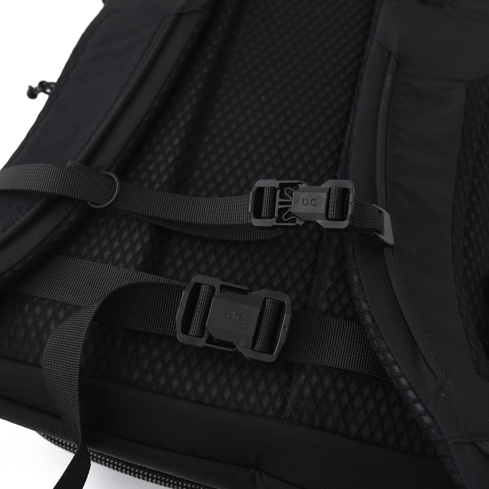 on speed pack30L ブラックリュック バックパック