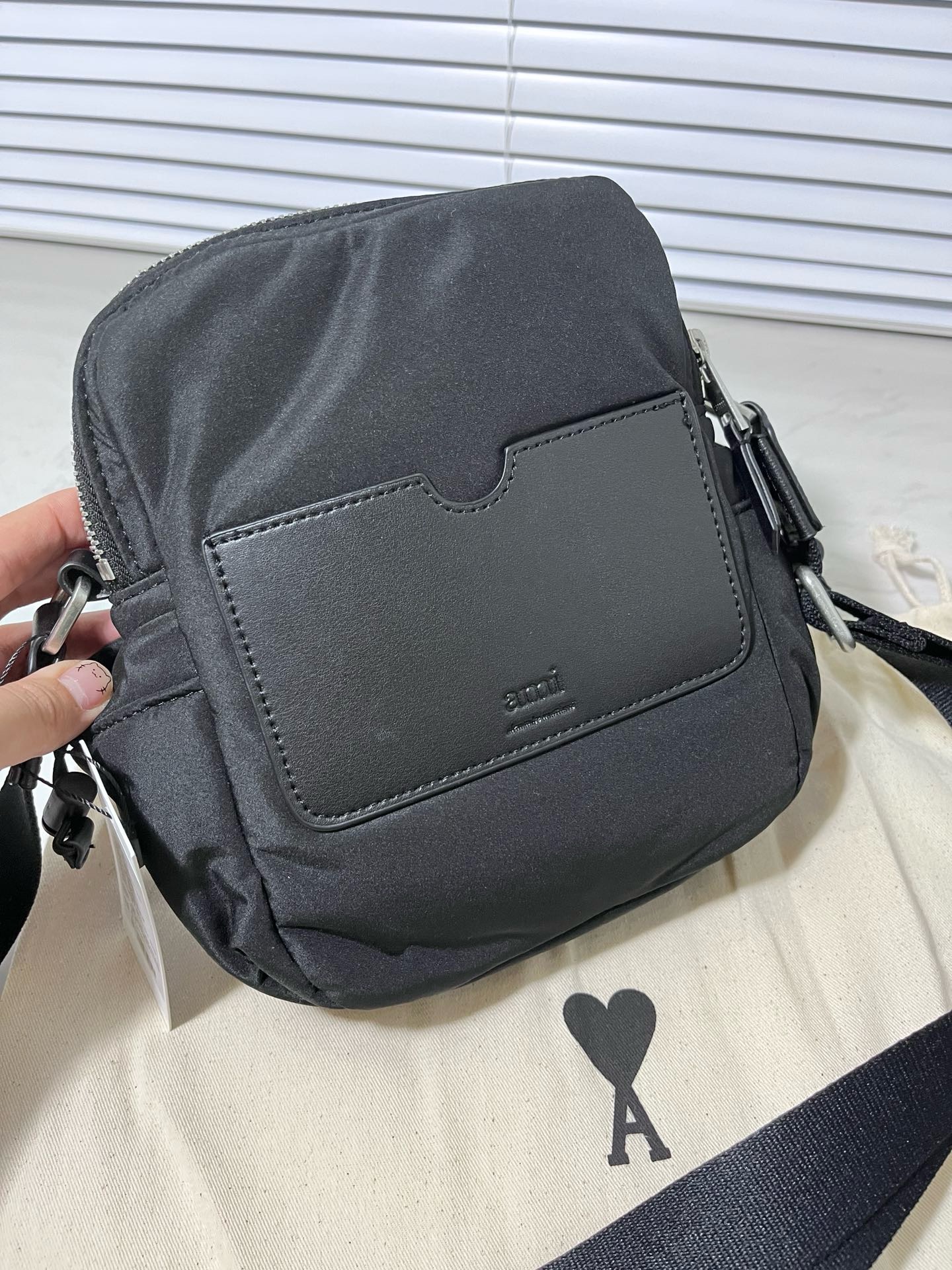 AMI Paris アミパリス ロゴ バッグ カバン リュック バックパック
