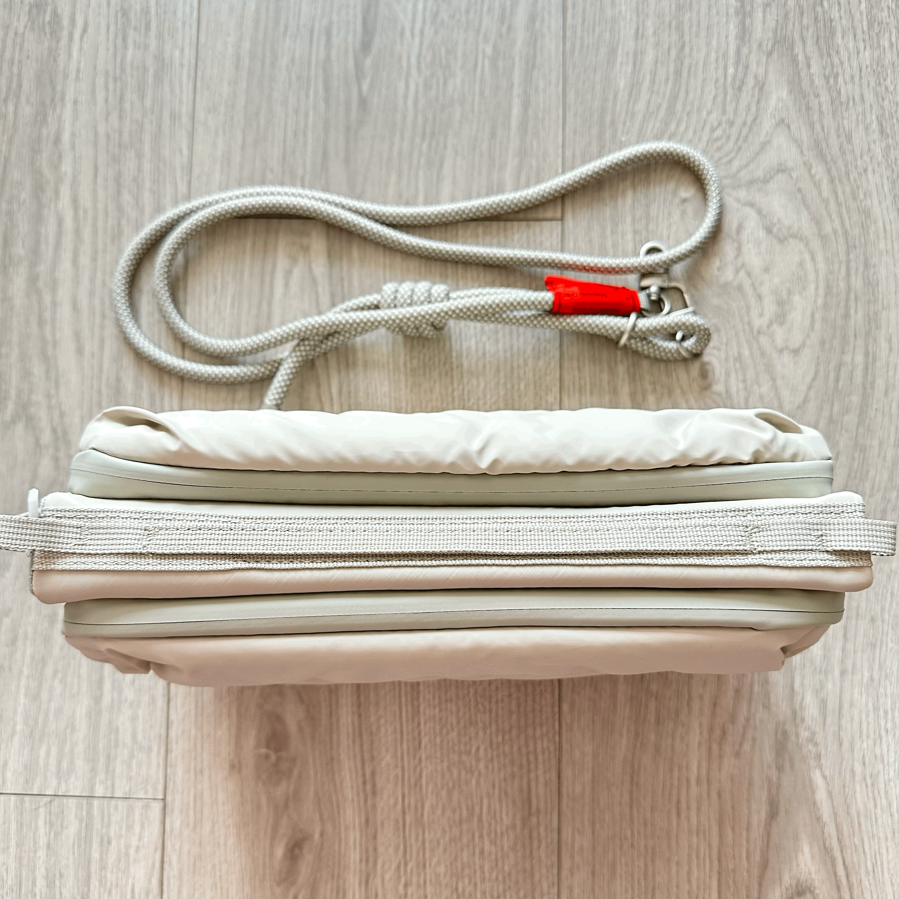 Topologie トポロジー　ショルダーバッグ Bottle Sacoche Large ボトルサコッシュ ラージ スリングバッグ ブラック グリーン メンズ レディース 大容量