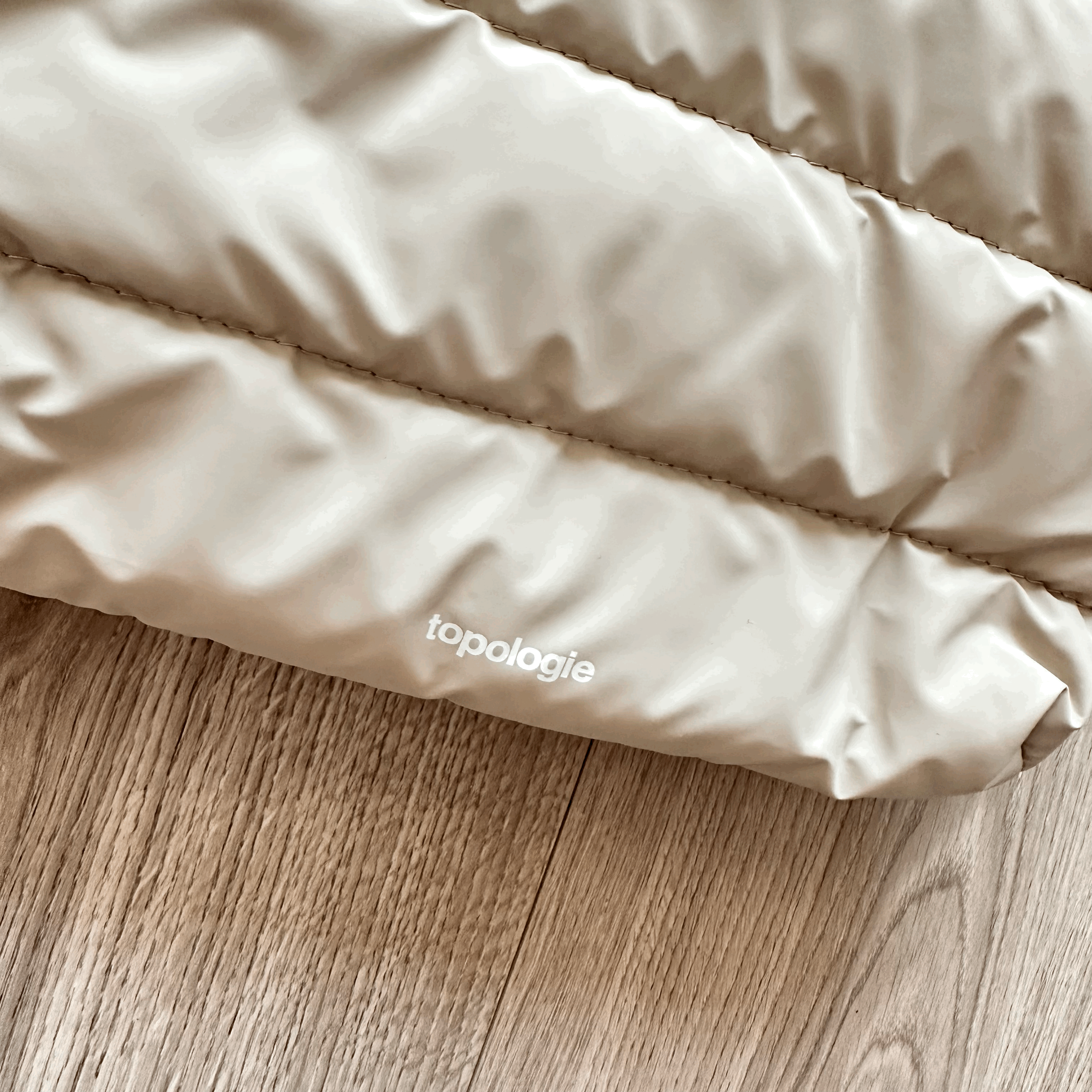 Topologie トポロジー　ショルダーバッグ Bottle Sacoche Large ボトルサコッシュ ラージ スリングバッグ ブラック グリーン メンズ レディース 大容量