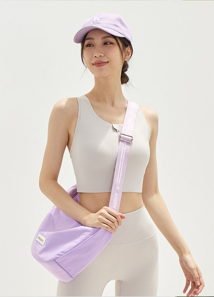 スポーツブラ 自然にフィット