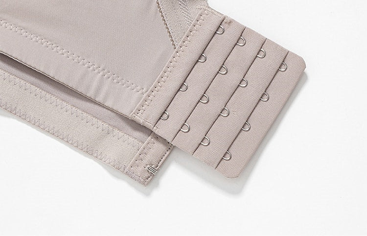 胸が小さくなった 調整できるホック ヴェーミア