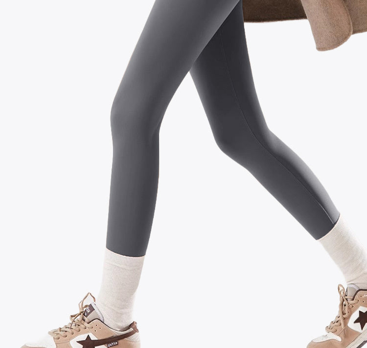 パンツ 女 様々なコーデに使える ヴェーミア