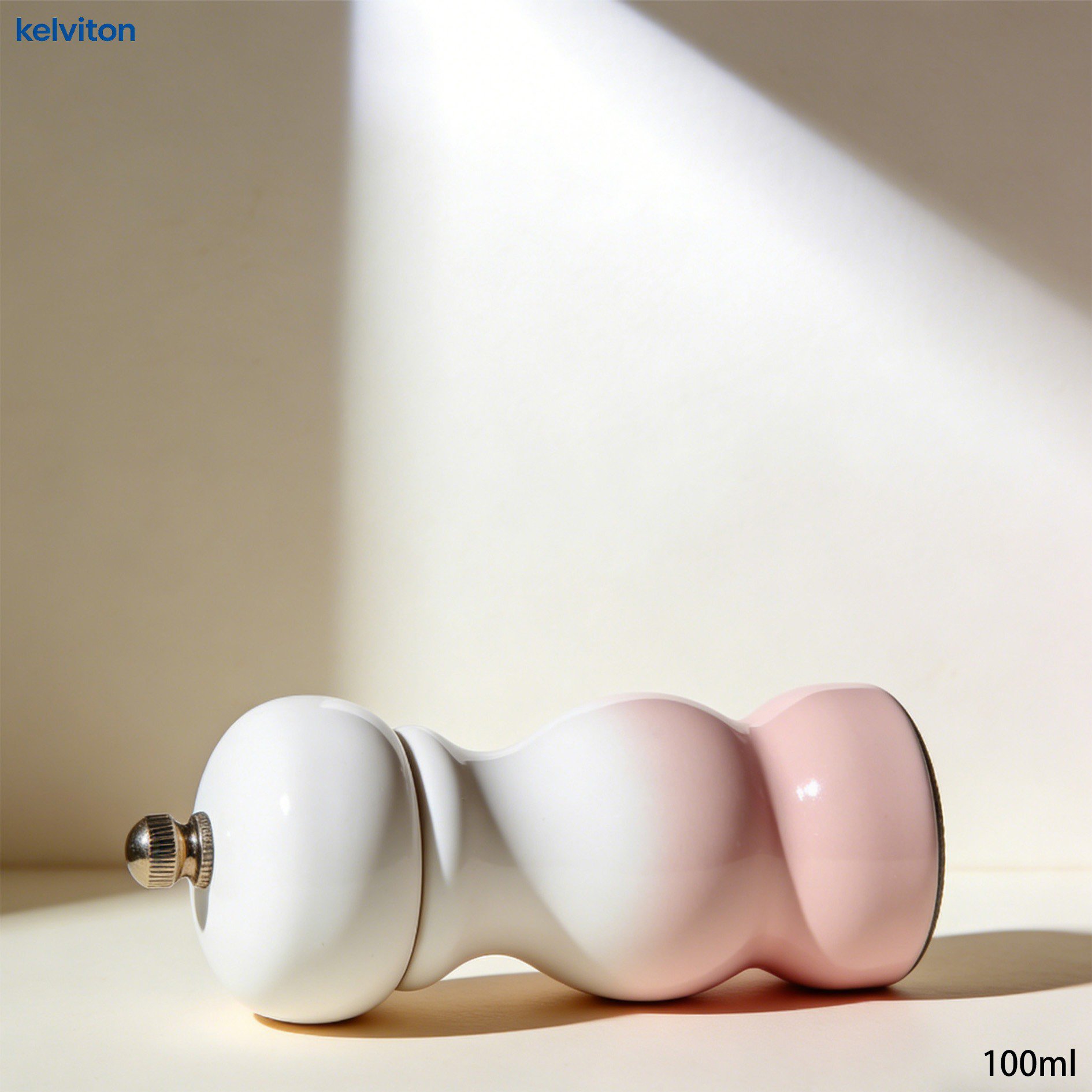 手動胡椒研磨器操作簡單