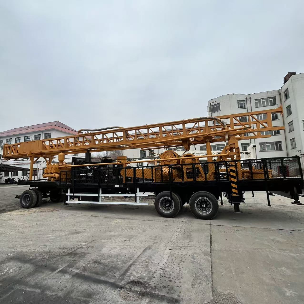 (RL1000) 1000m Depth Fully Hydraulic Diesel Engine Water Pump Borehole Drill Rig Hydraulic Rotary Truck Tractor Mounted Drilling Rig Trailer Drilling Rig