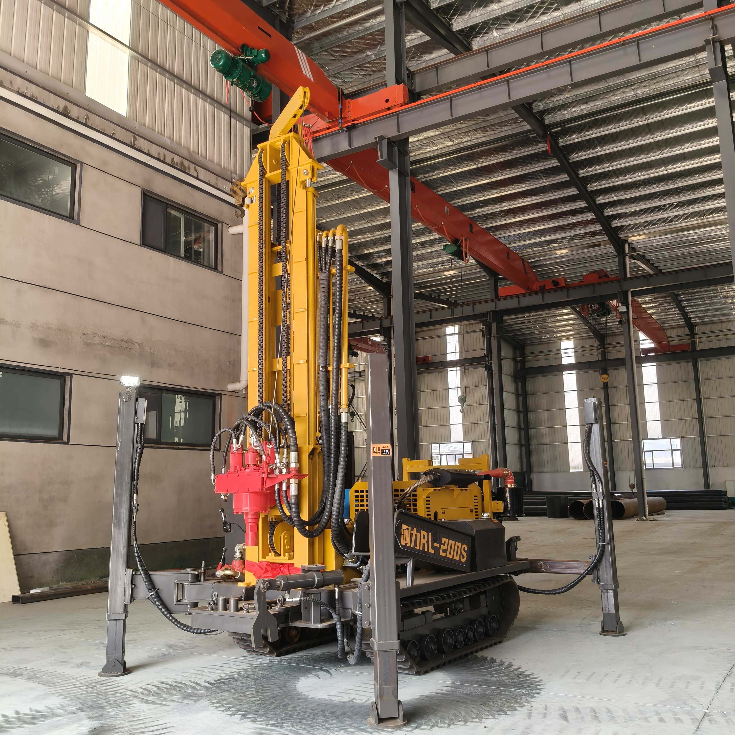 Factory Direct Sales 200m/300m/400m Crawler Test Water Well Drilling Rig Machine with DTH and Mud Pump Drilling Machine De Forage De Puits
