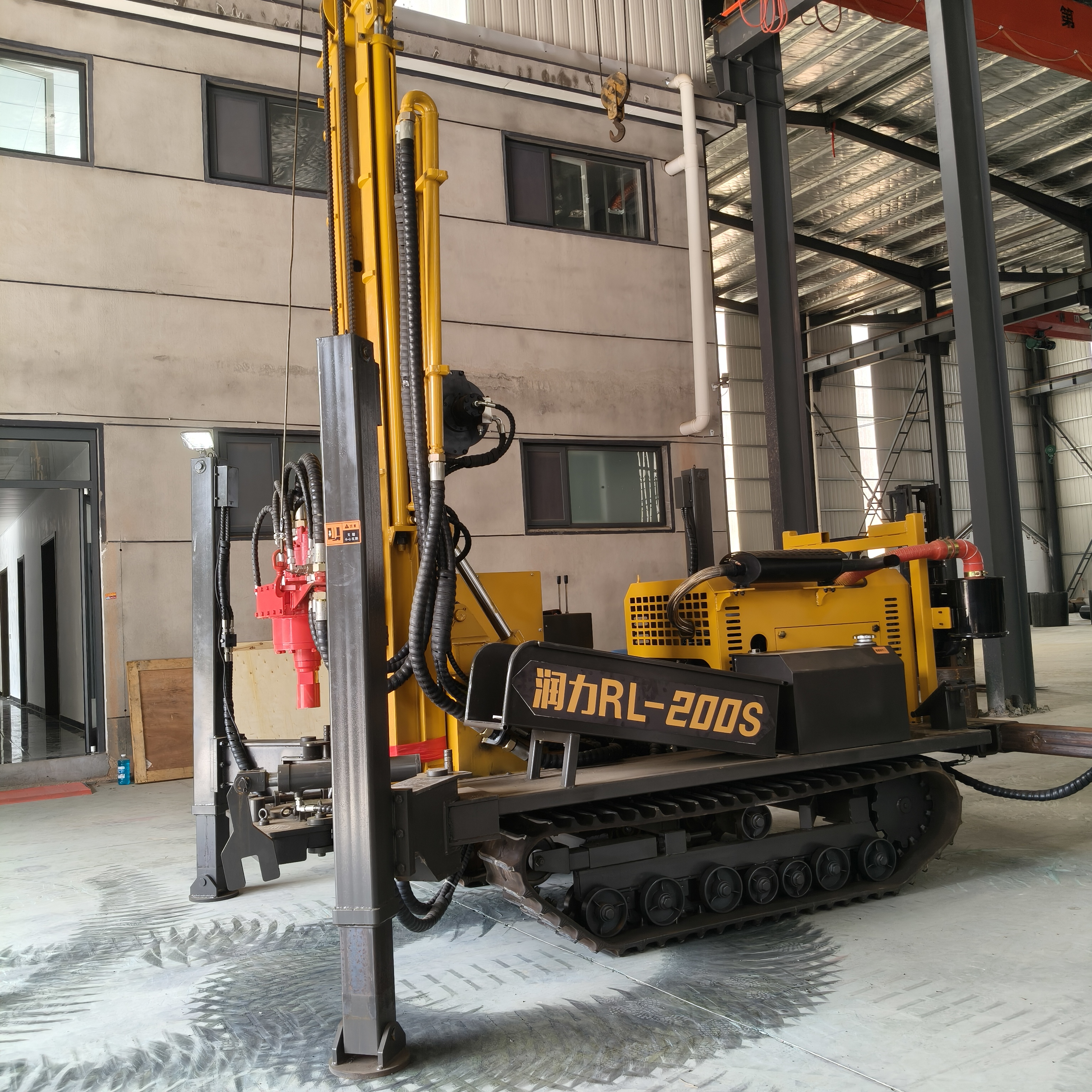 Factory Direct Sales 200m/300m/400m Crawler Test Water Well Drilling Rig Machine with DTH and Mud Pump Drilling Machine De Forage De Puits
