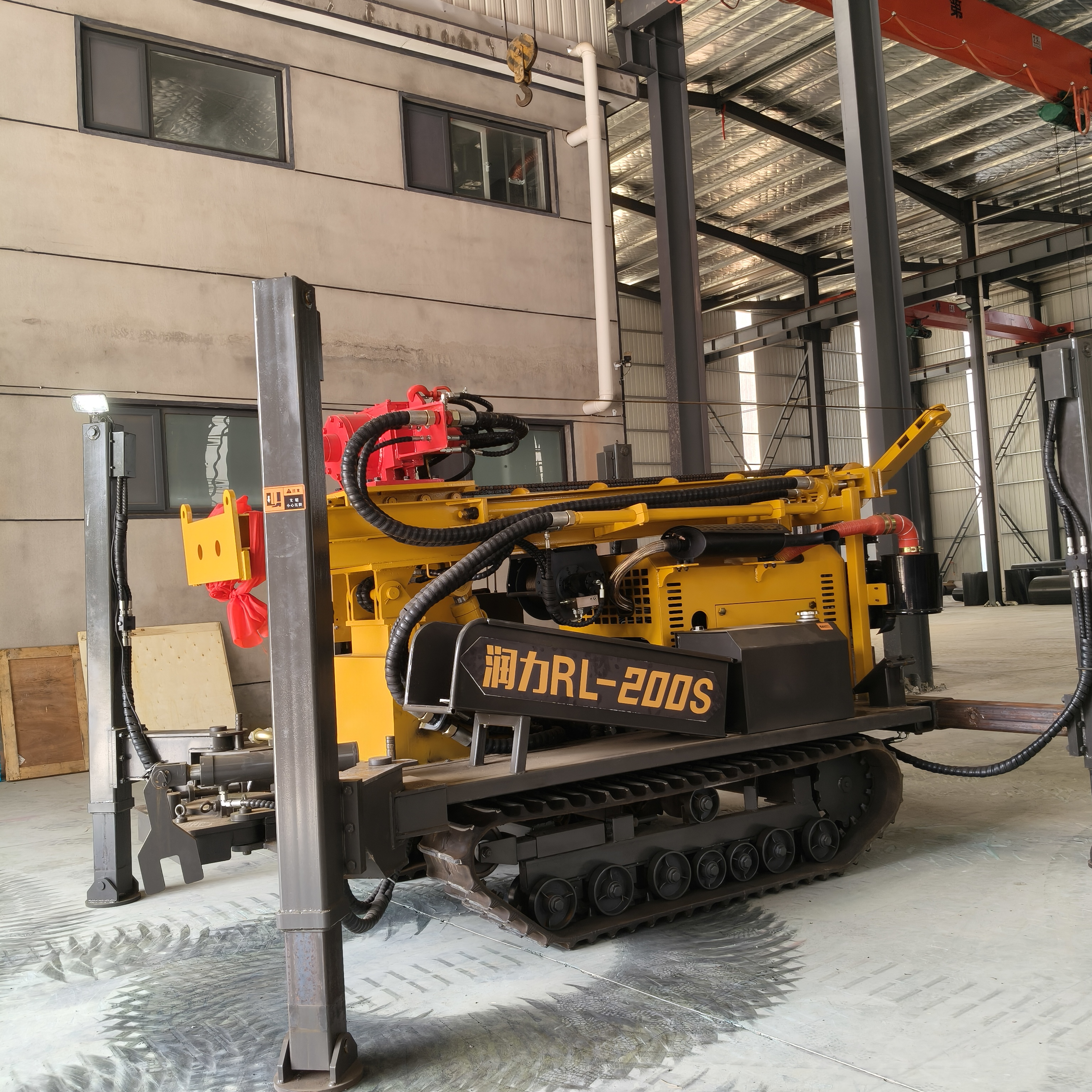 Factory Direct Sales 200m/300m/400m Crawler Test Water Well Drilling Rig Machine with DTH and Mud Pump Drilling Machine De Forage De Puits
