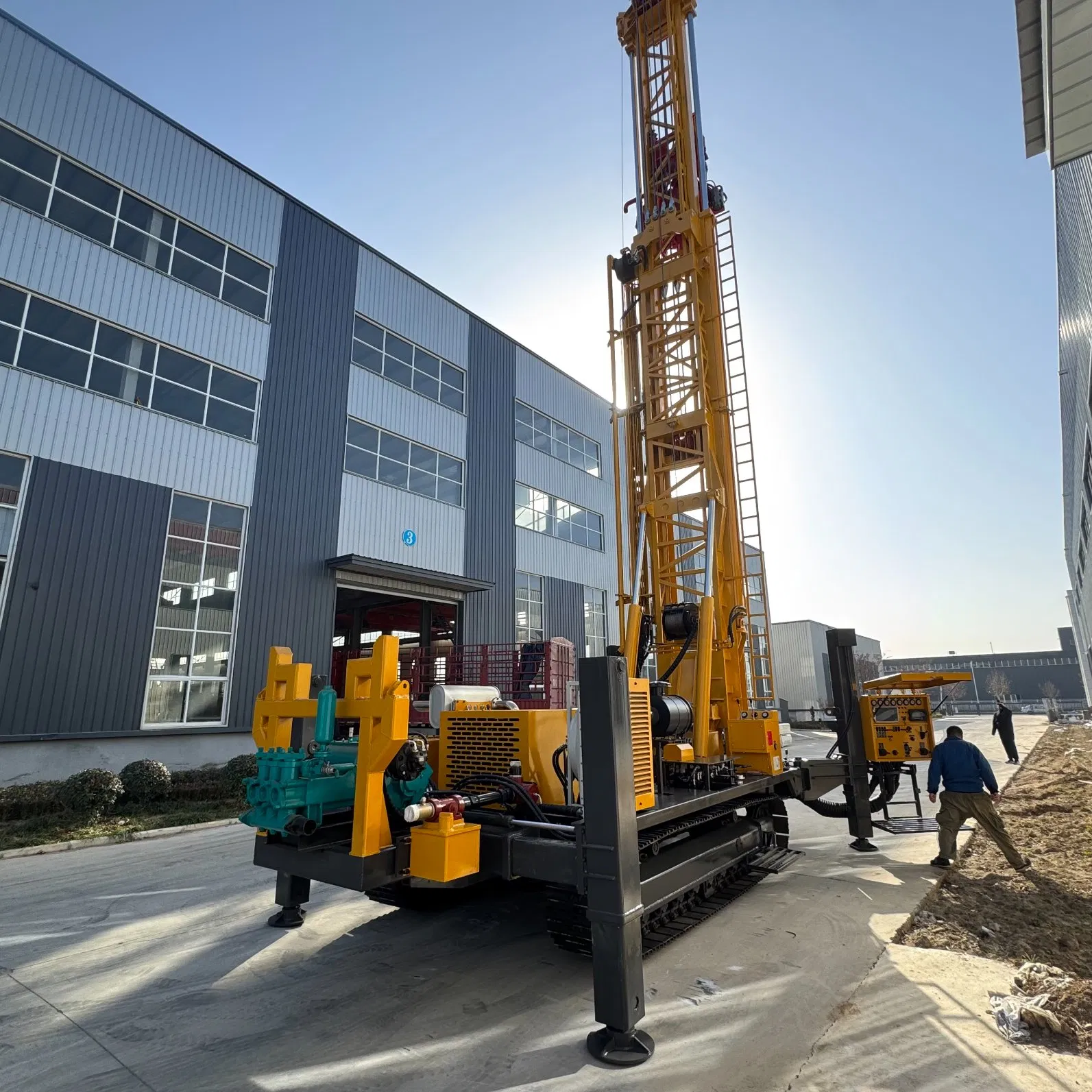 RL1500 Hydraulic Rotary Borehole Drill Rig Efficient Crawler Diamond Water Well Drilling Machine