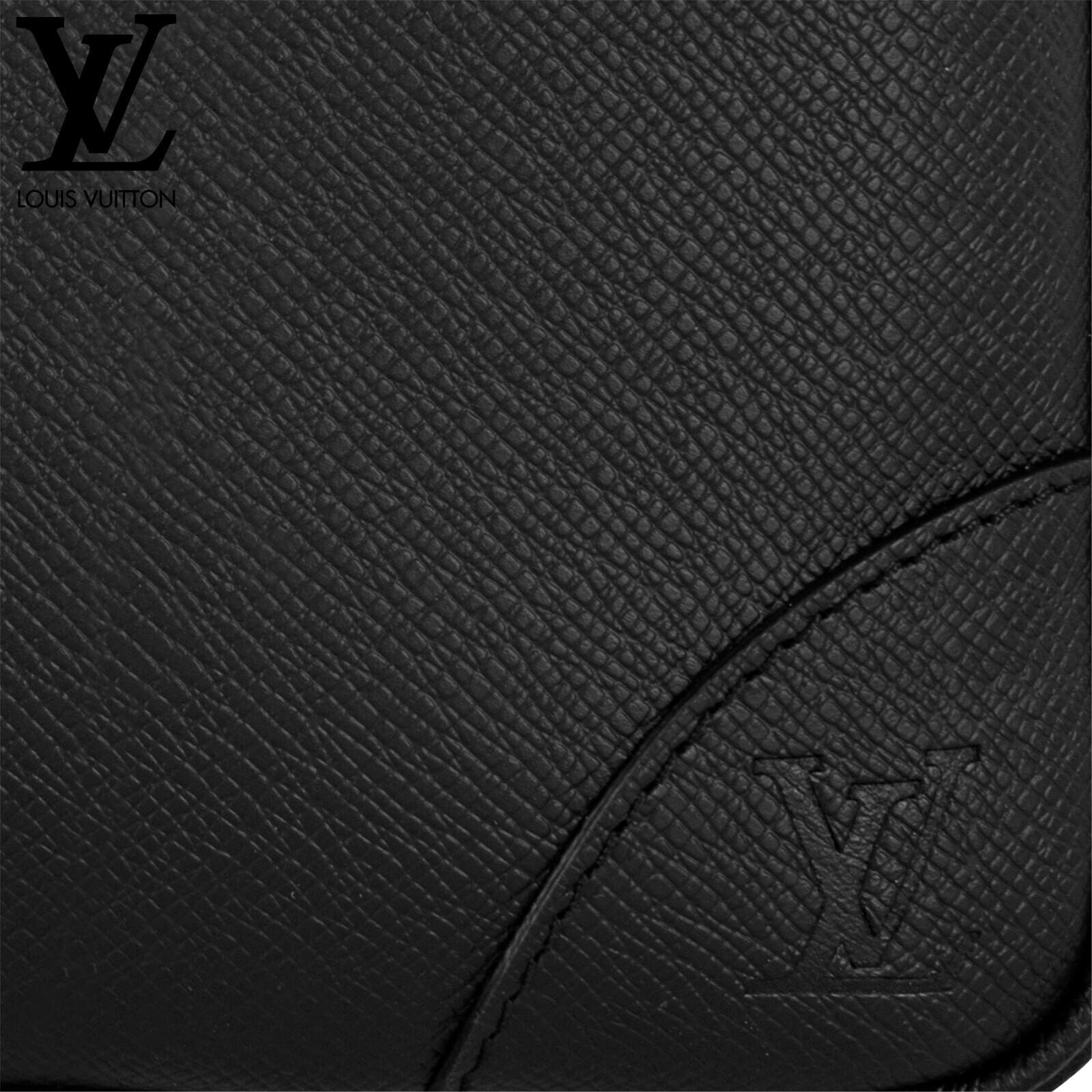 ルイ・ヴィトン「LOUIS VUITTON」ポルト ドキュマン･ヴォワヤージュ