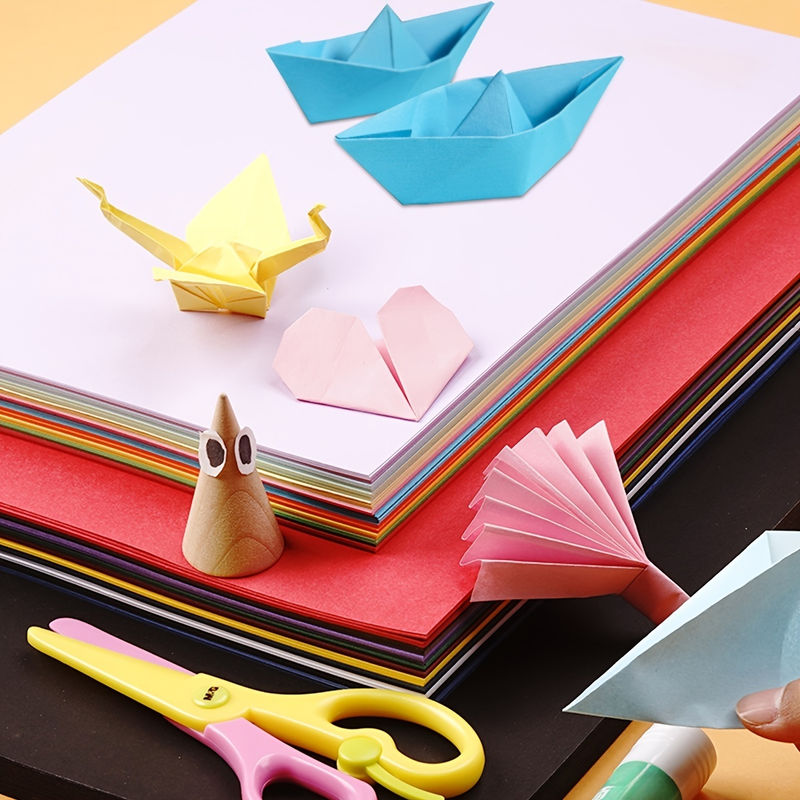 กระดาษแข็งสีสำหรับงานฝีมือ