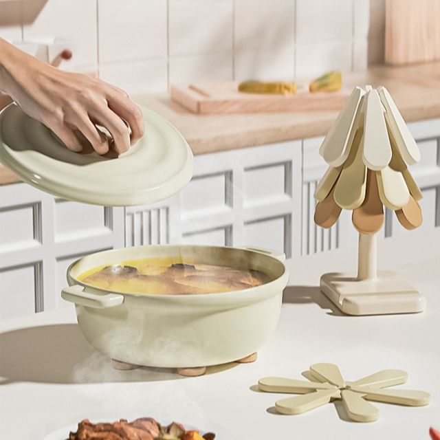 แผ่นรองแก้วซิลิโคนแบบพับได้