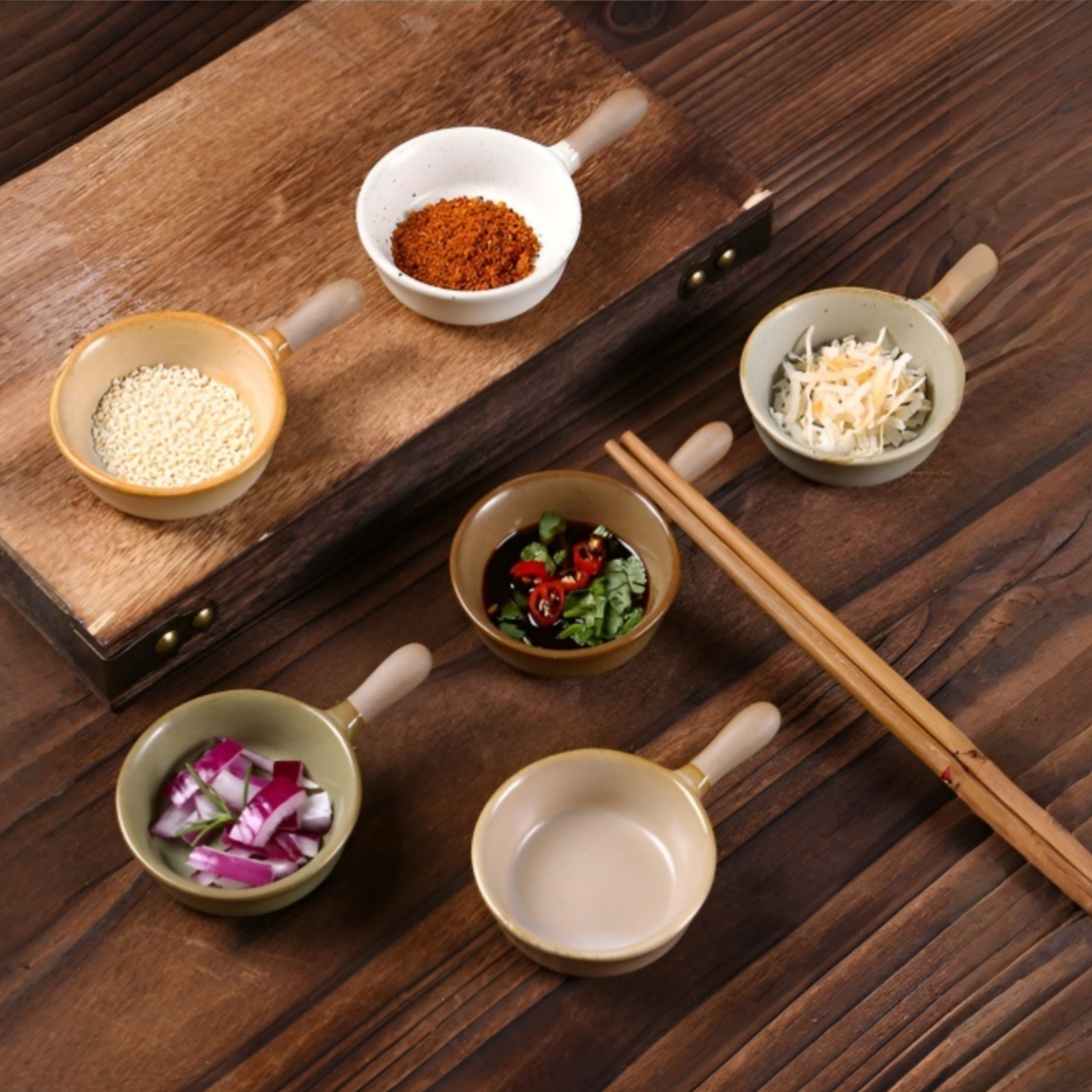 商用陶瓷調料碟 日式粗陶帶柄蘸料碟 醬油醋碟 創意辣椒碟 芥末碟子